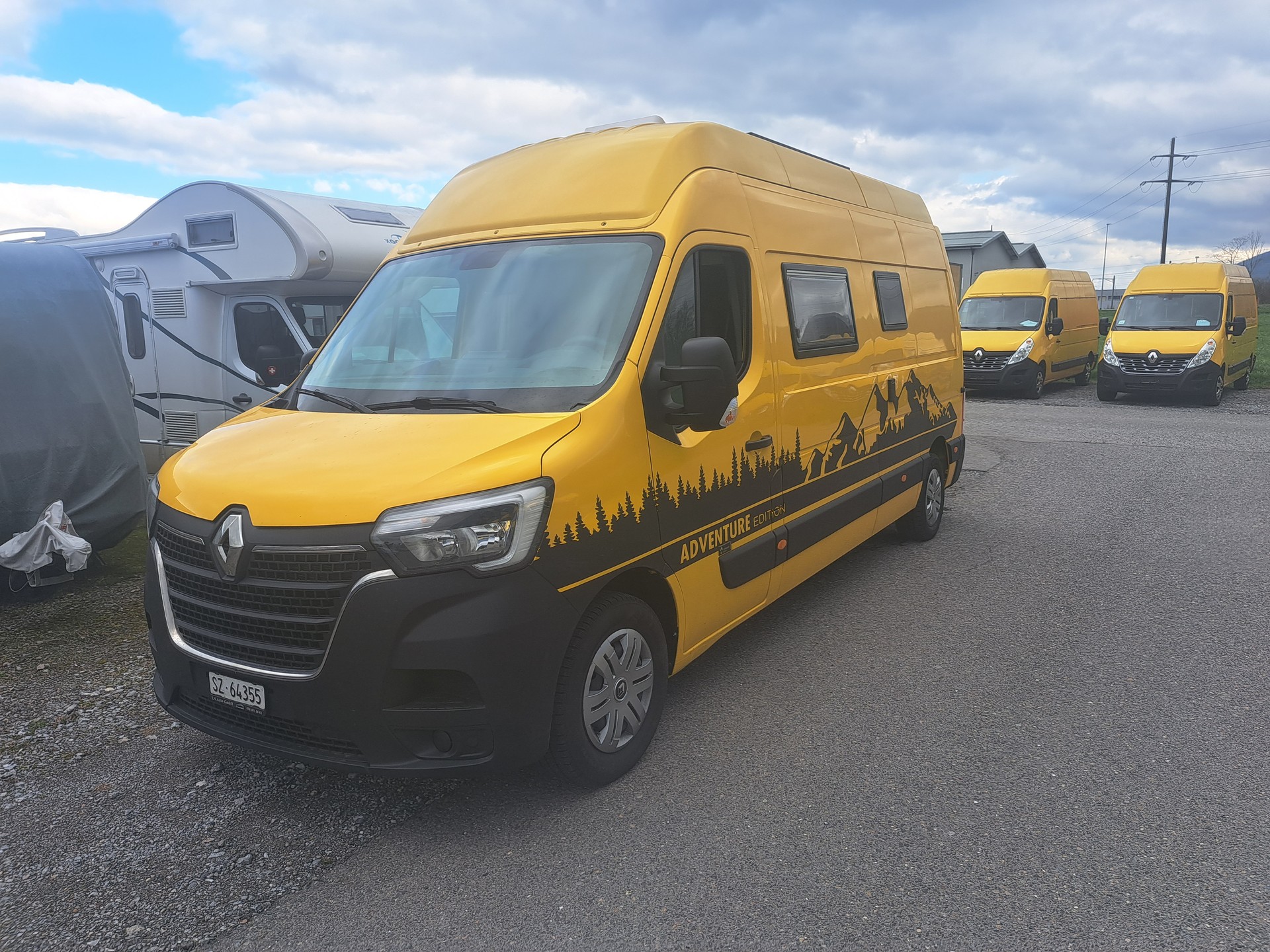 RENAULT Camper-showroom-element-1