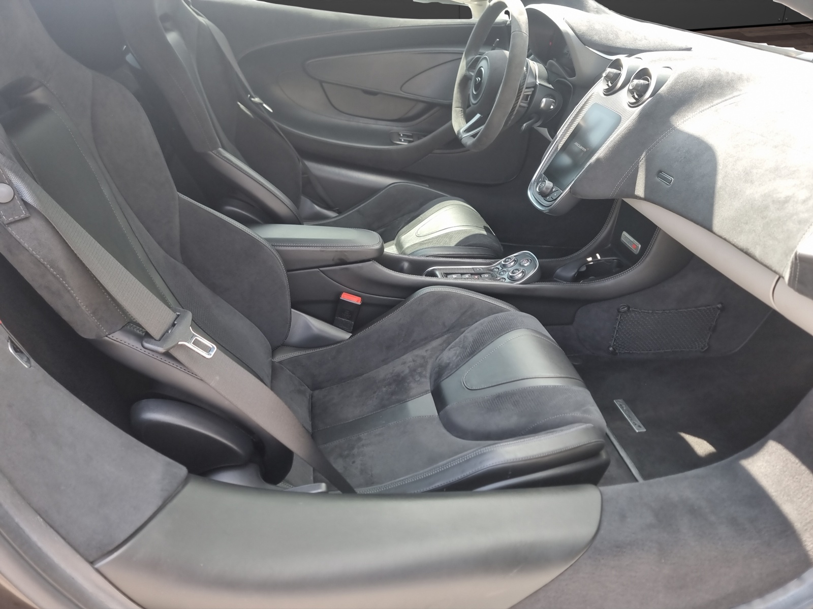 McLAREN 570S Coupé 3.8 V8 SSG-image-8