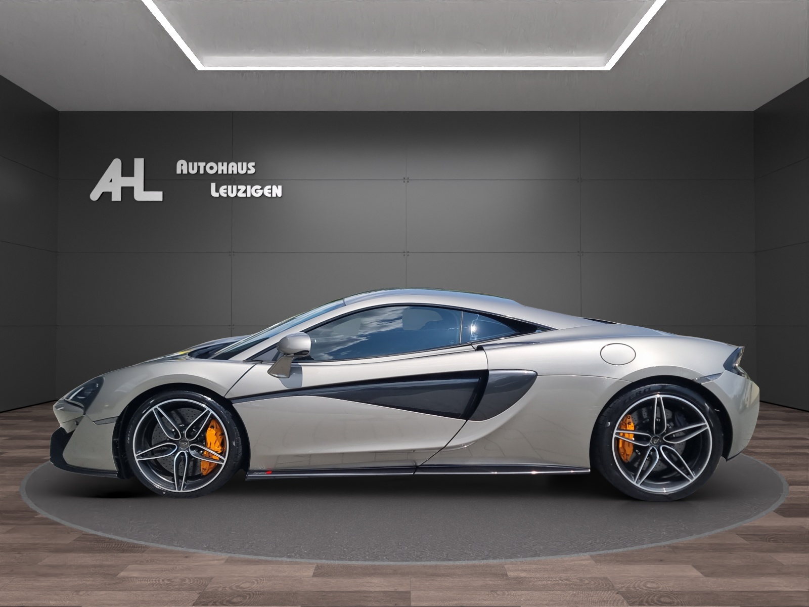 McLAREN 570S Coupé 3.8 V8 SSG-image-1