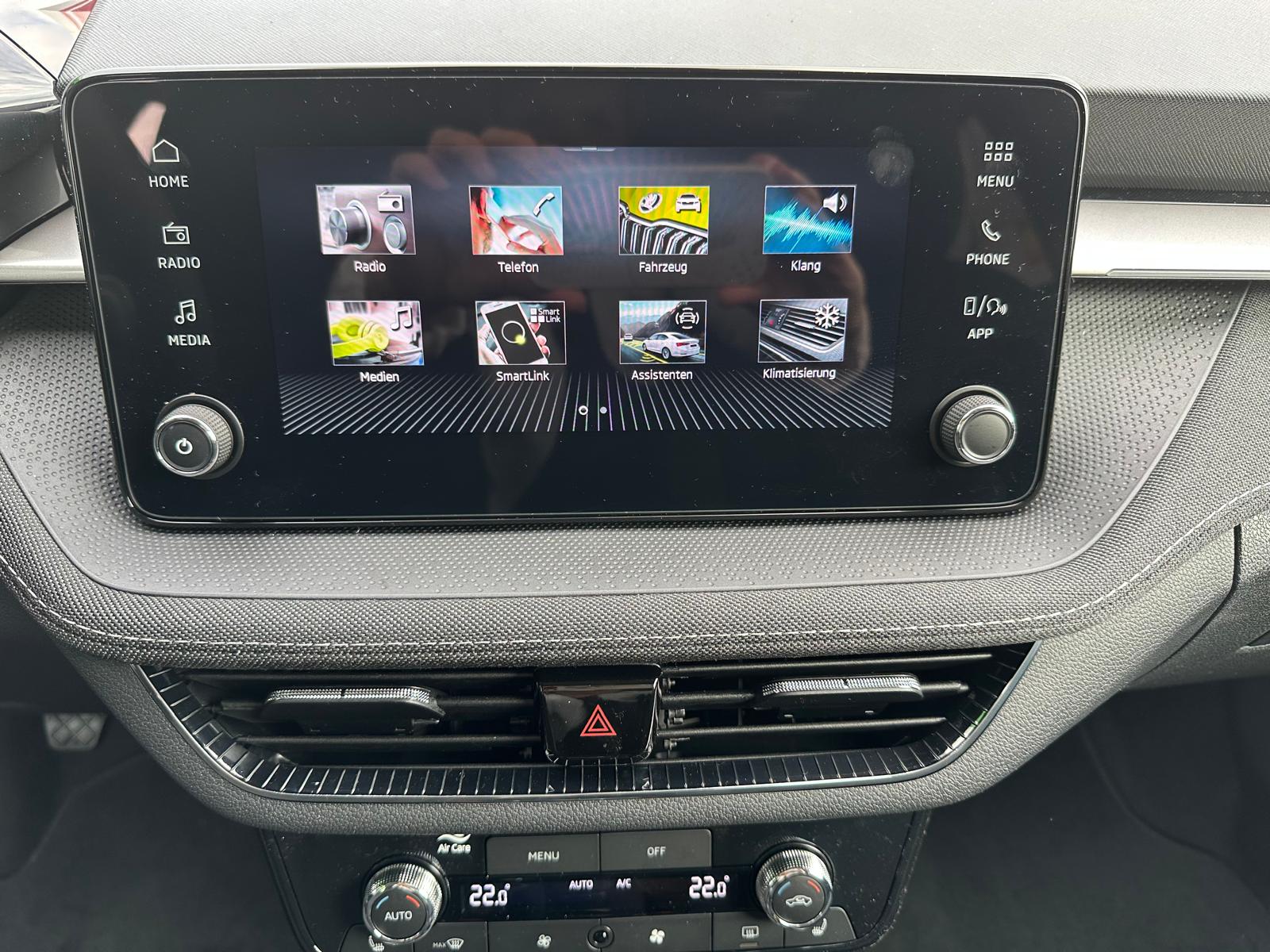 SKODA Fabia 1.0 TSI Selection-image-16