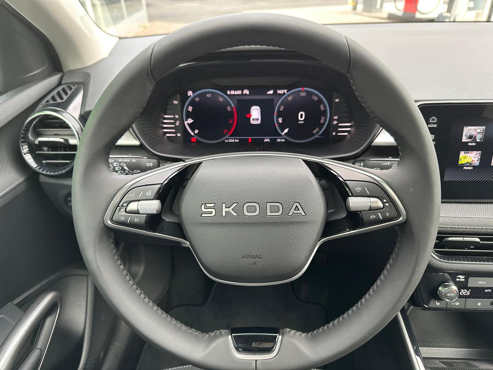 SKODA Fabia 1.0 TSI Selection-image-12