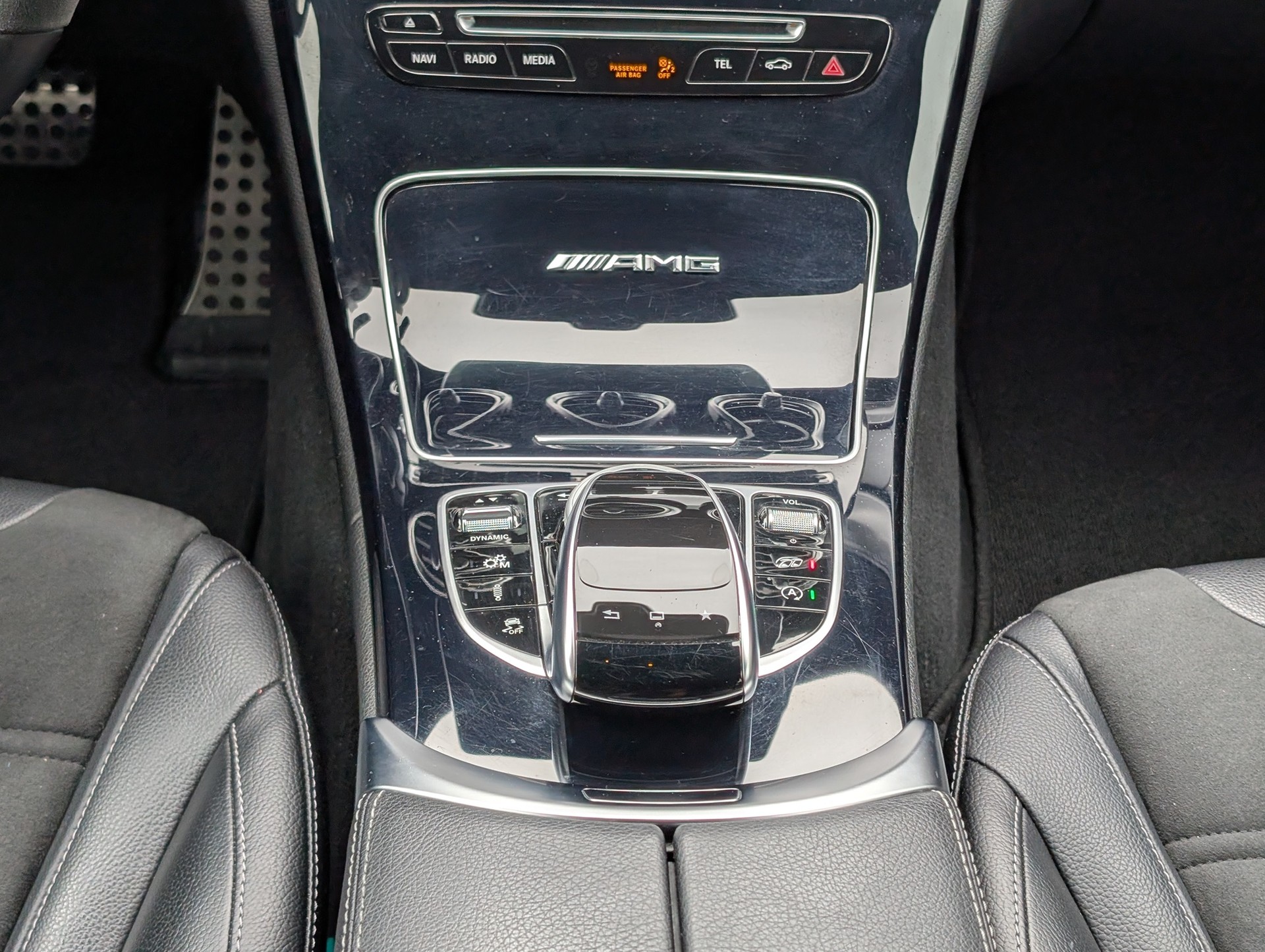 MERCEDES-BENZ C 63 AMG Speedshift-image-12