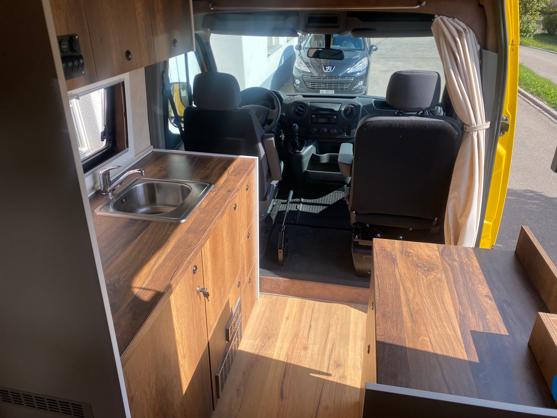 RENAULT Camper-image-7