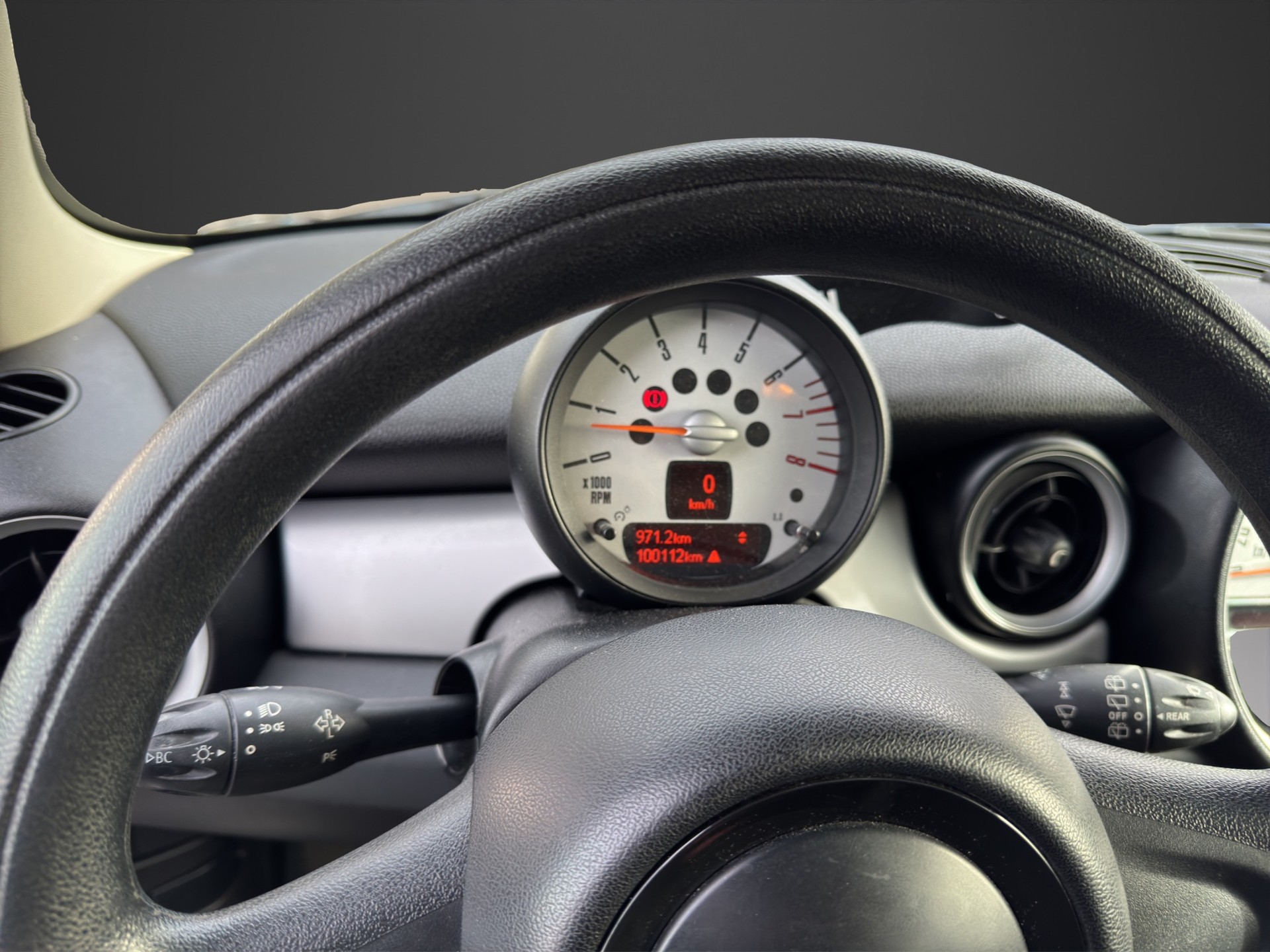 MINI One-image-12