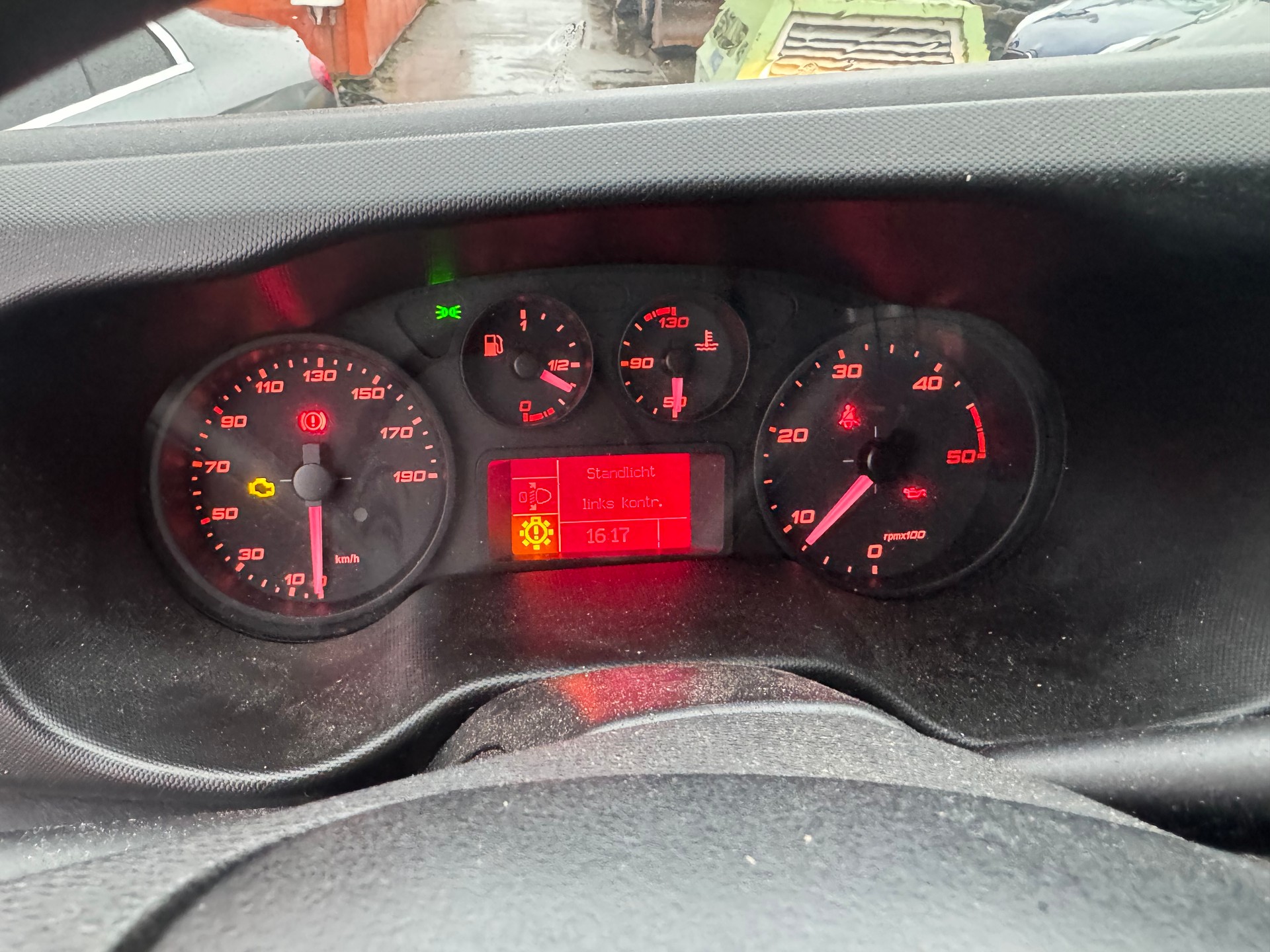 IVECO 35 S 16-image-9