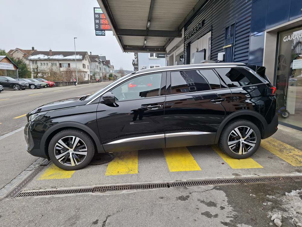 PEUGEOT 5008 1.5 BlueHDi Allure Pack-showroom-element-3