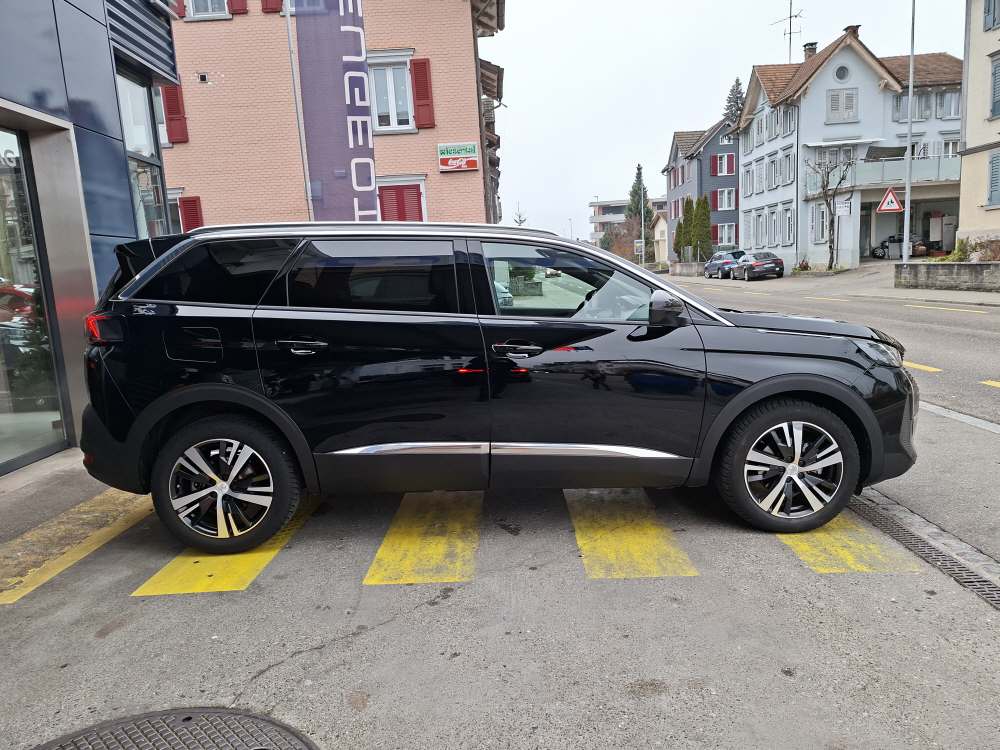 PEUGEOT 5008 1.5 BlueHDi Allure Pack-image-5