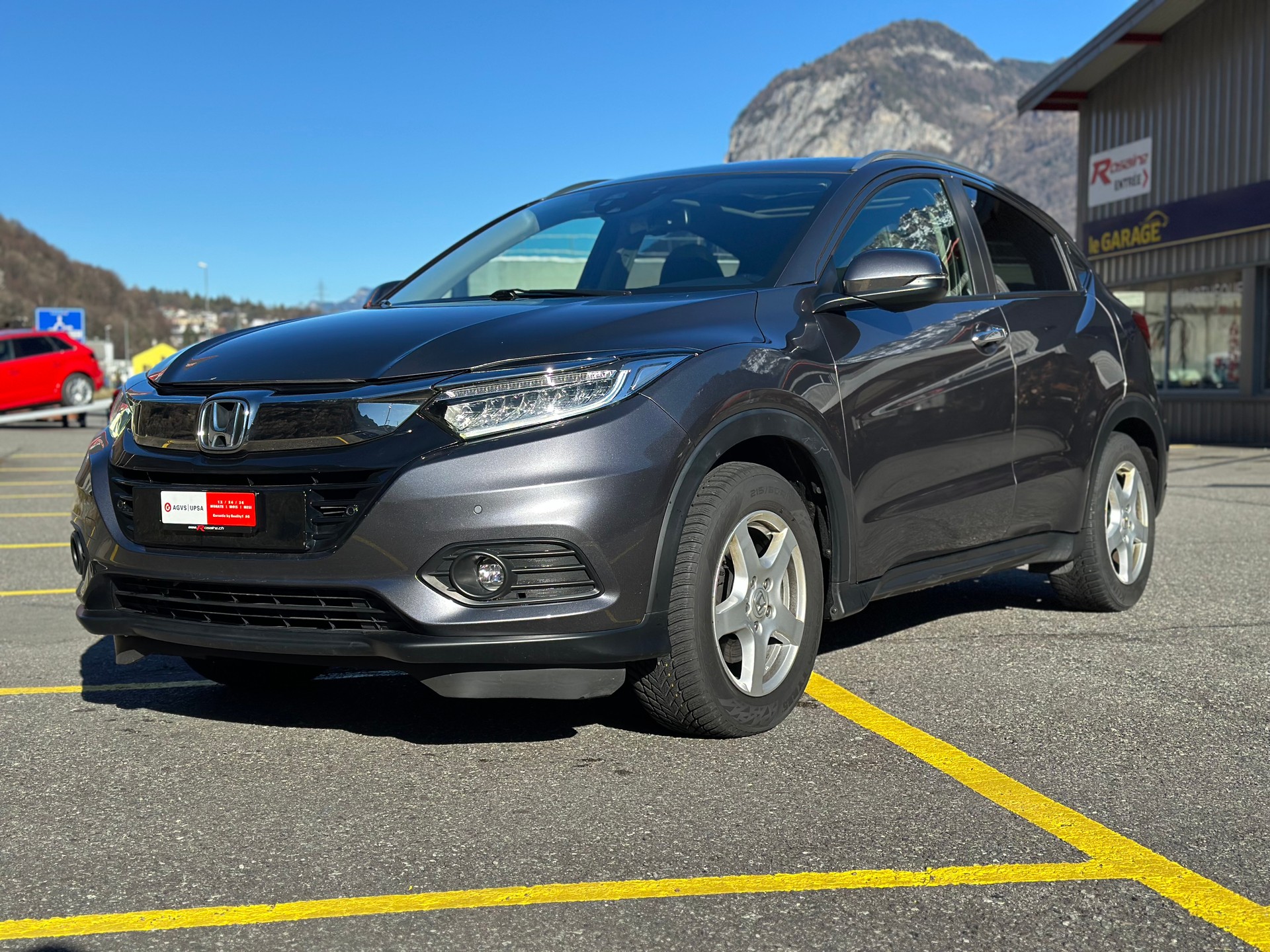 HONDA HR-V 1.5i-VTEC Executive CVT-showroom-element-2