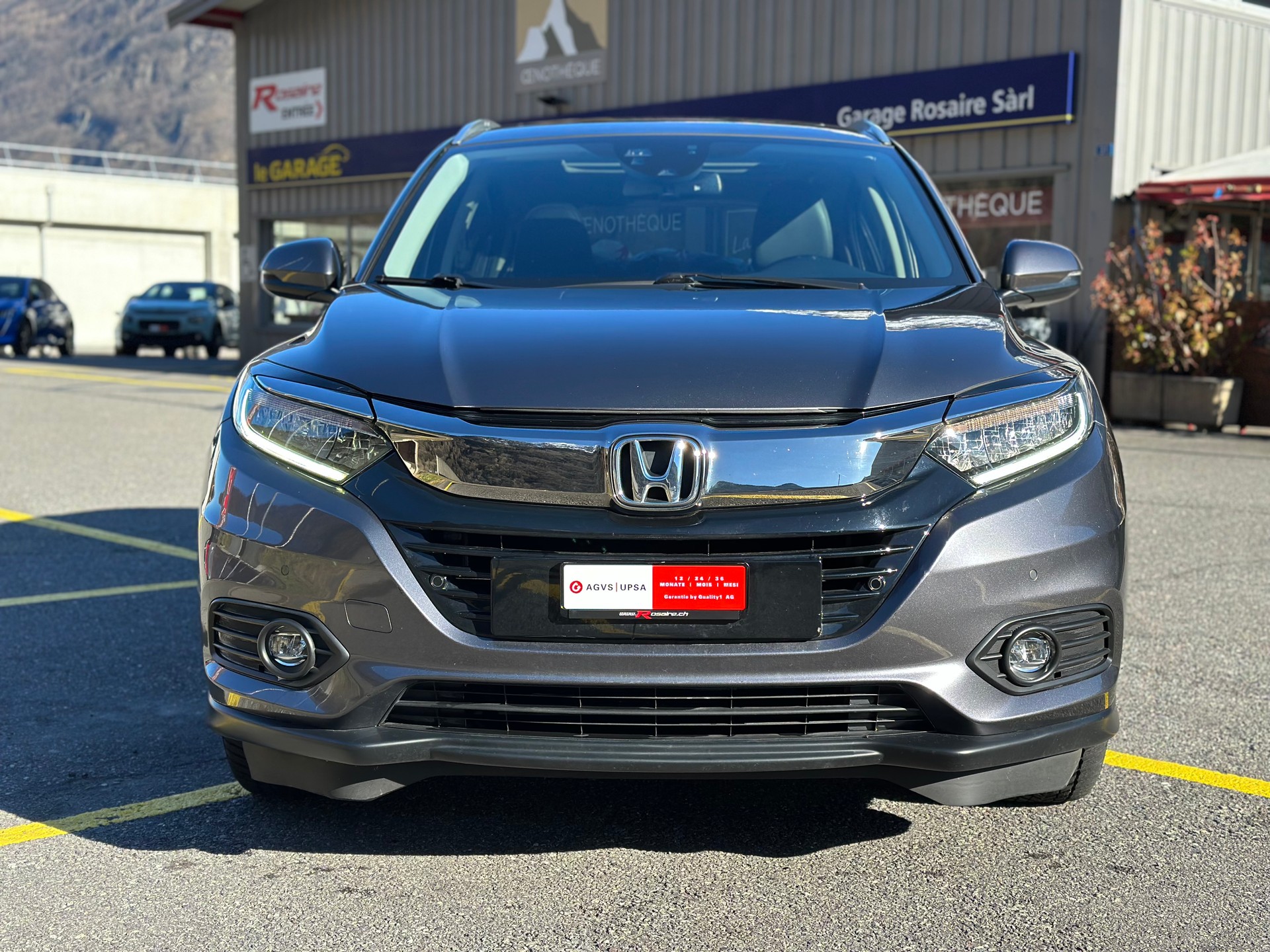 HONDA HR-V 1.5i-VTEC Executive CVT-showroom-element-3