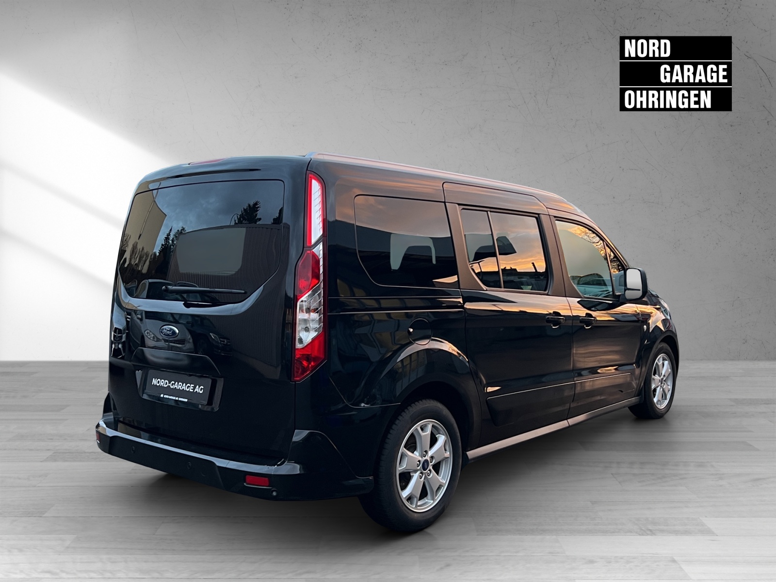 FORD GrTourneo C. 1.5 TDCi Tit-image-4