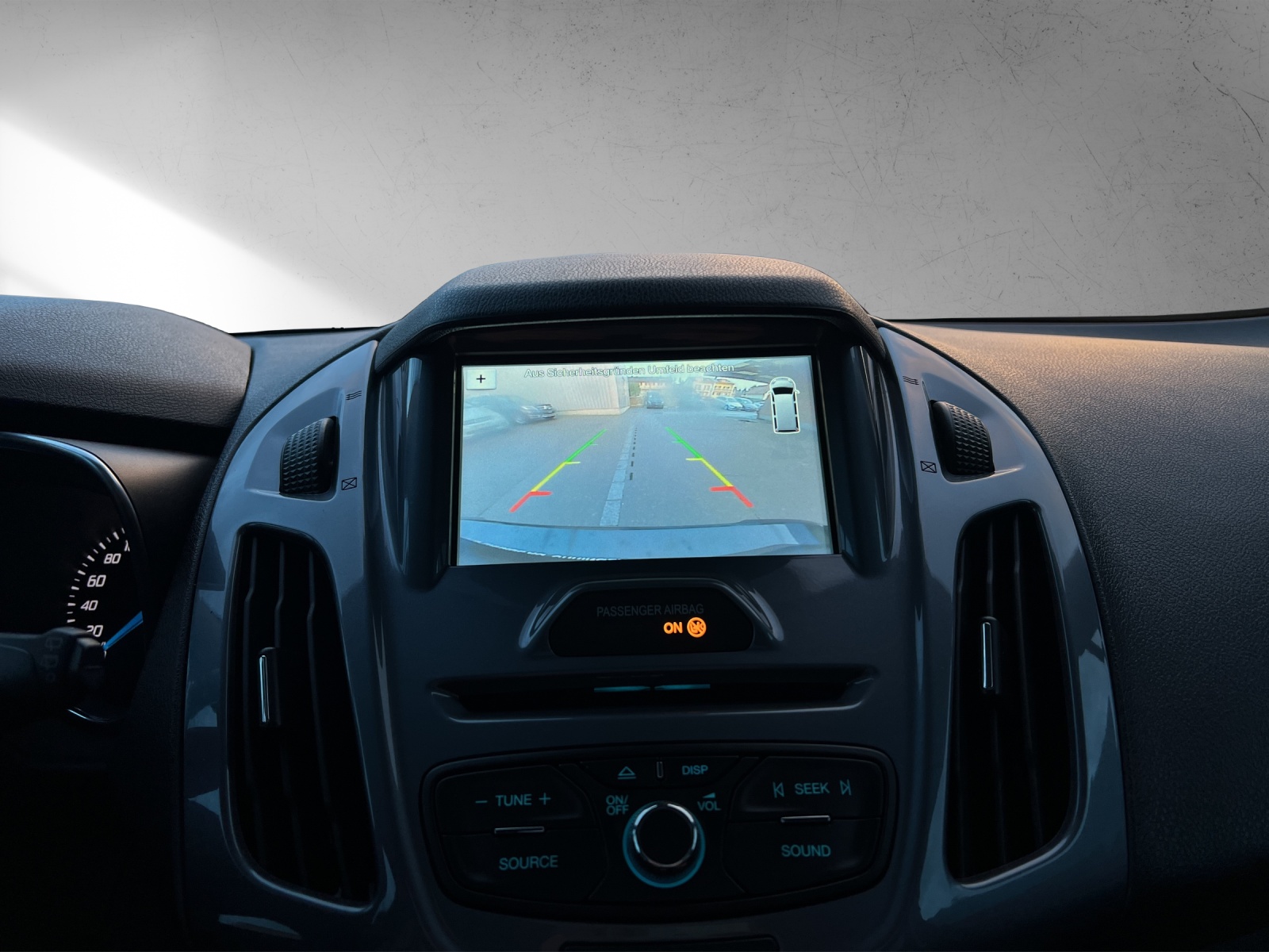 FORD GrTourneo C. 1.5 TDCi Tit-image-11