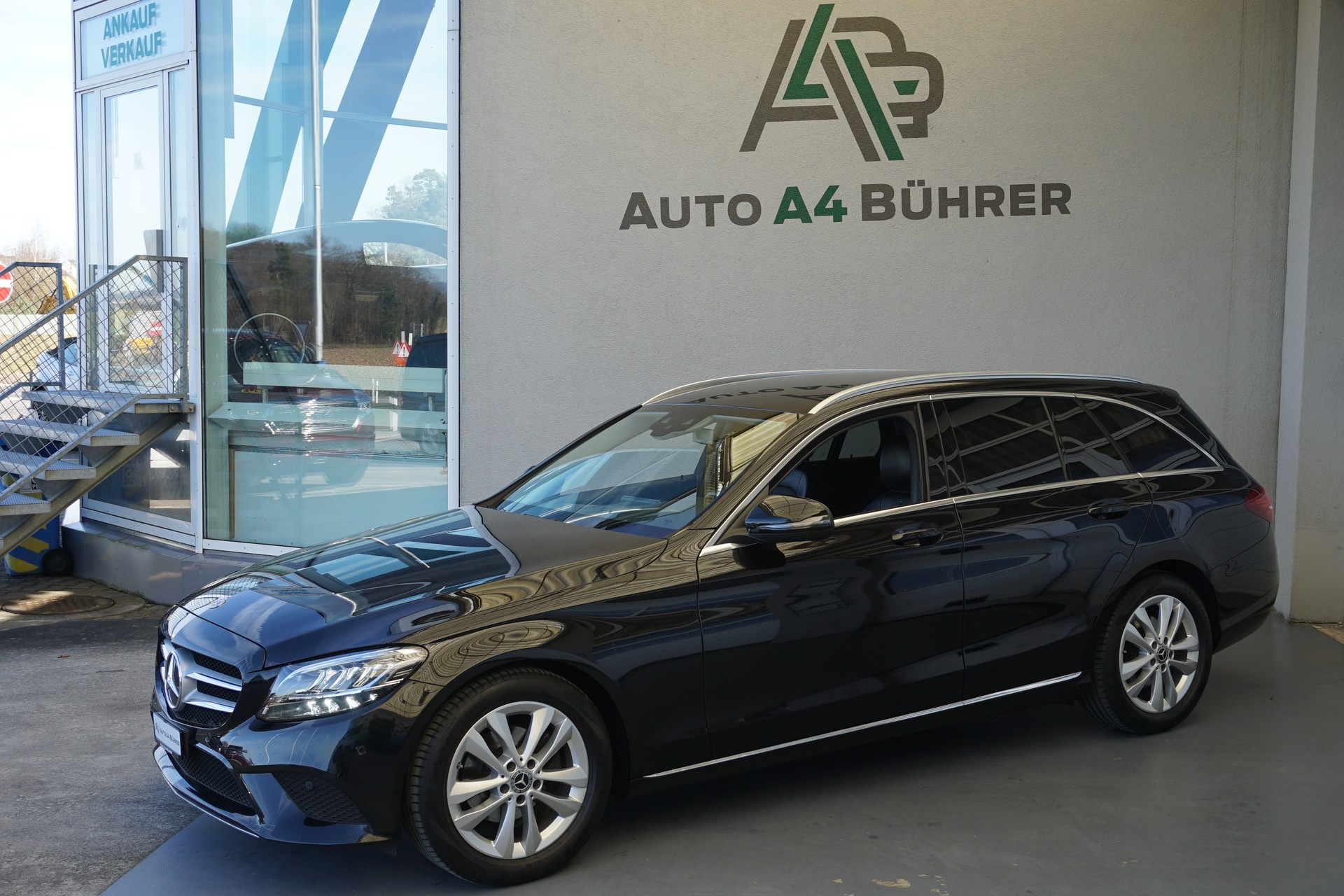 MERCEDES-BENZ C 180 T Avantgarde 156PS Automat Kombi-showroom-element-3