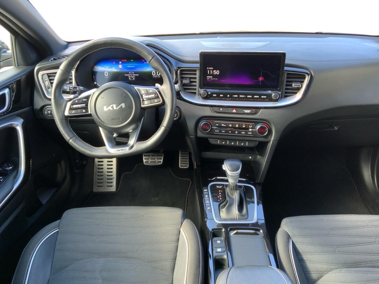 KIA Ceed 1.5 T-GDi MHEV GT-Line-image-5