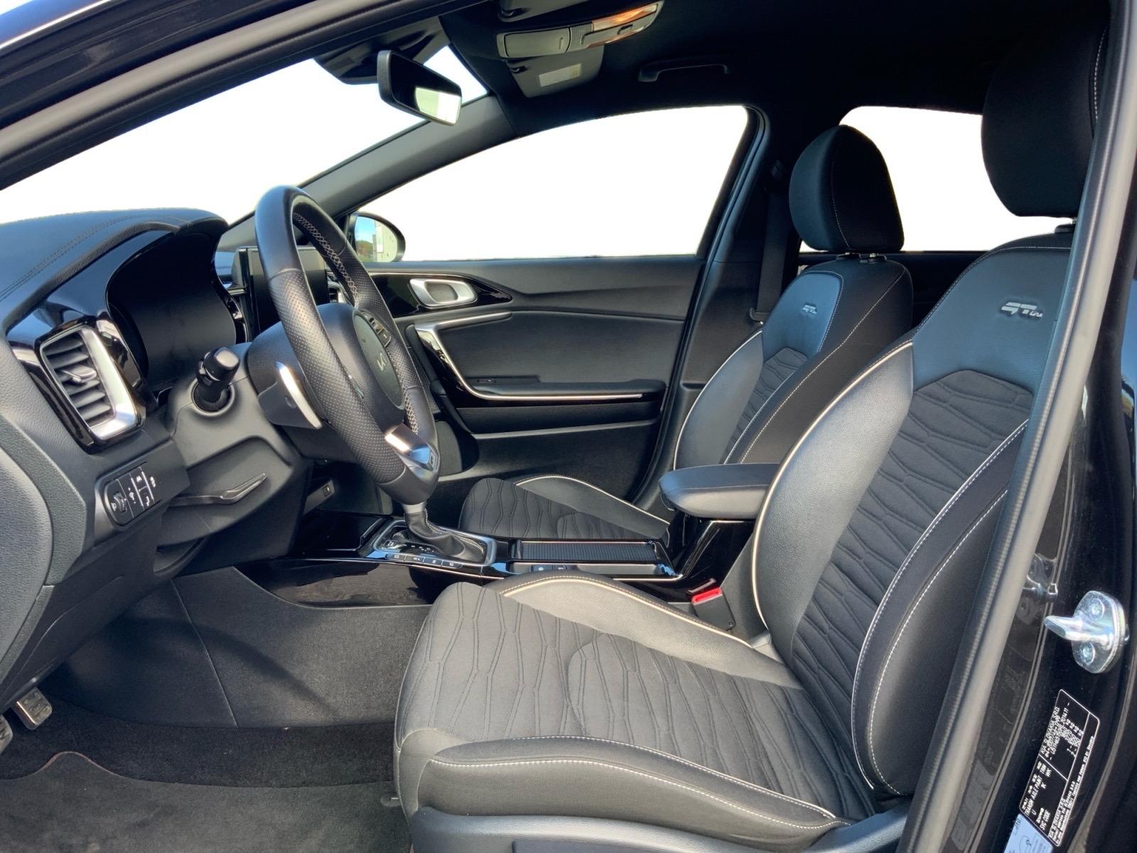 KIA Ceed 1.5 T-GDi MHEV GT-Line-image-4