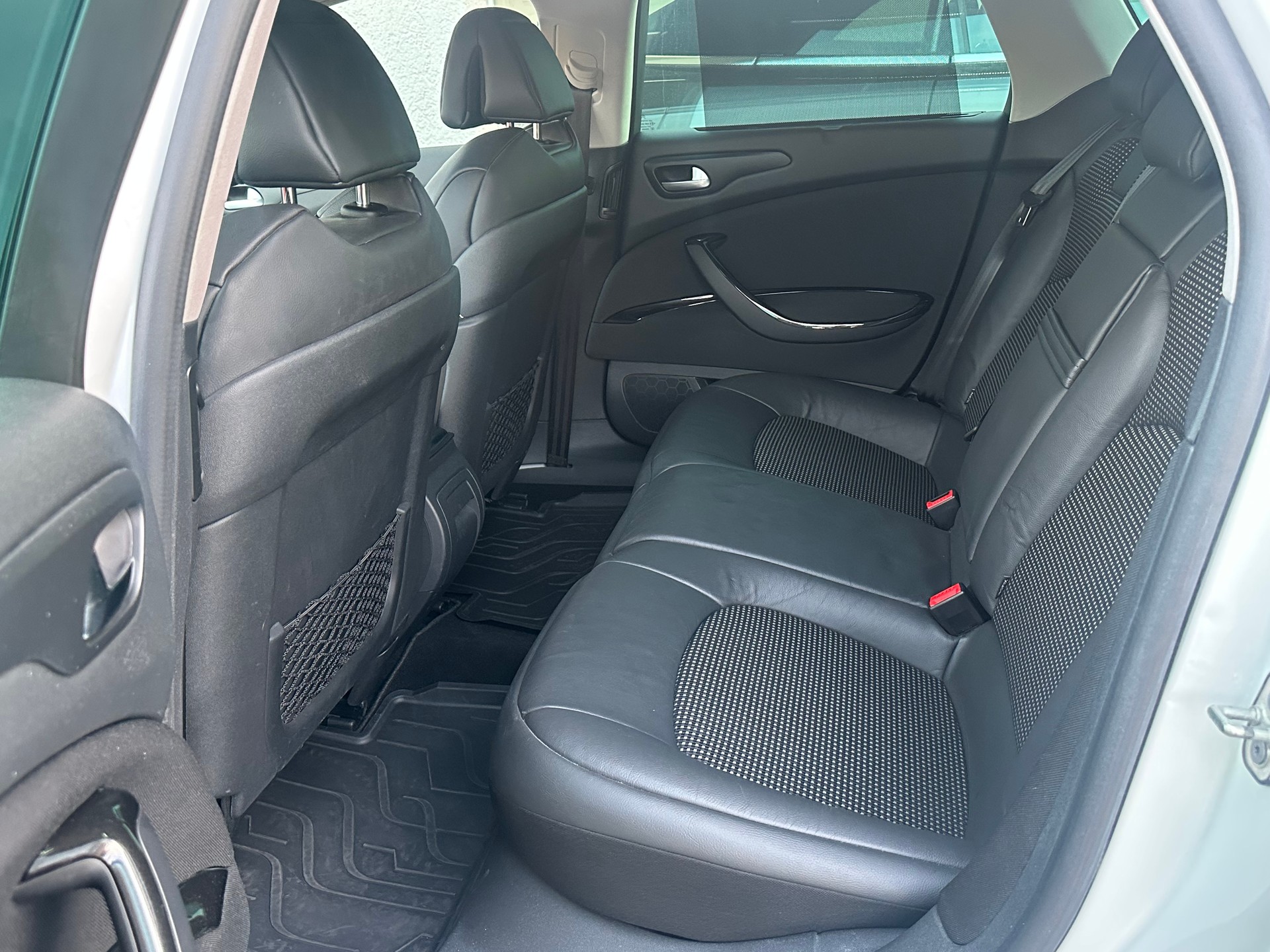 CITROEN C5 2.0 BlueHDi Exclusive EAT6-image-5
