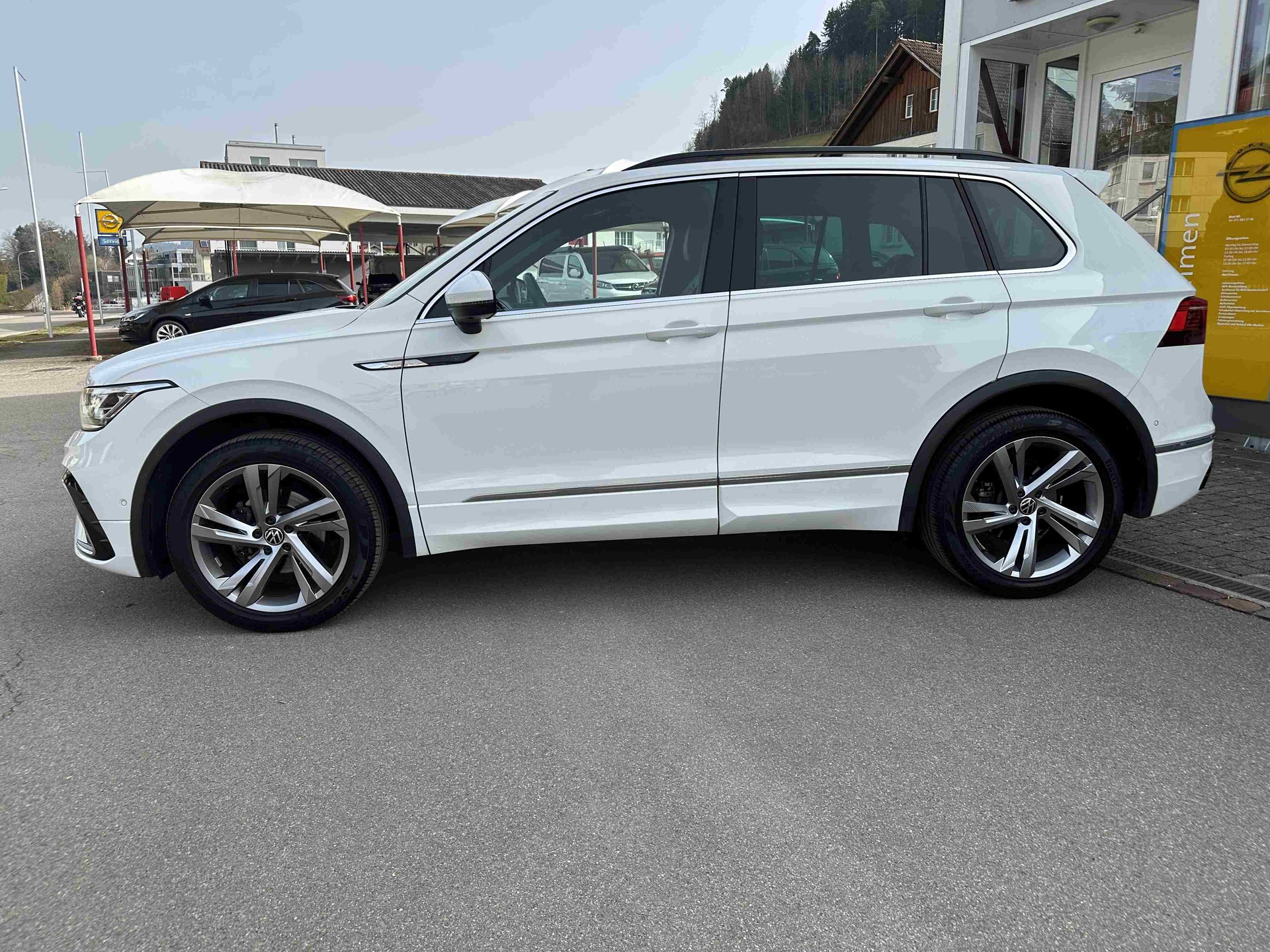 VW Tiguan 2.0 TDI SCR R-Line DSG-showroom-element-3
