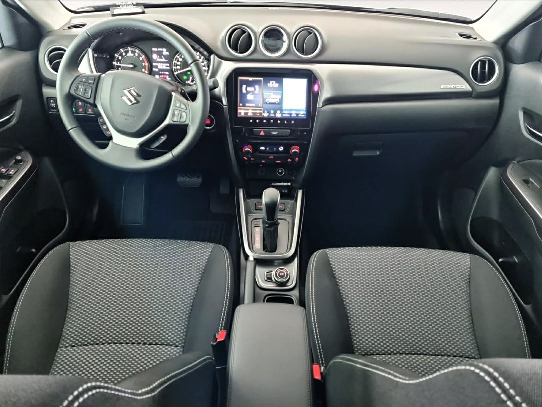 SUZUKI Vitara 1.4 Boosterjet Compact + 4x4 Hybrid Automatic-image-8