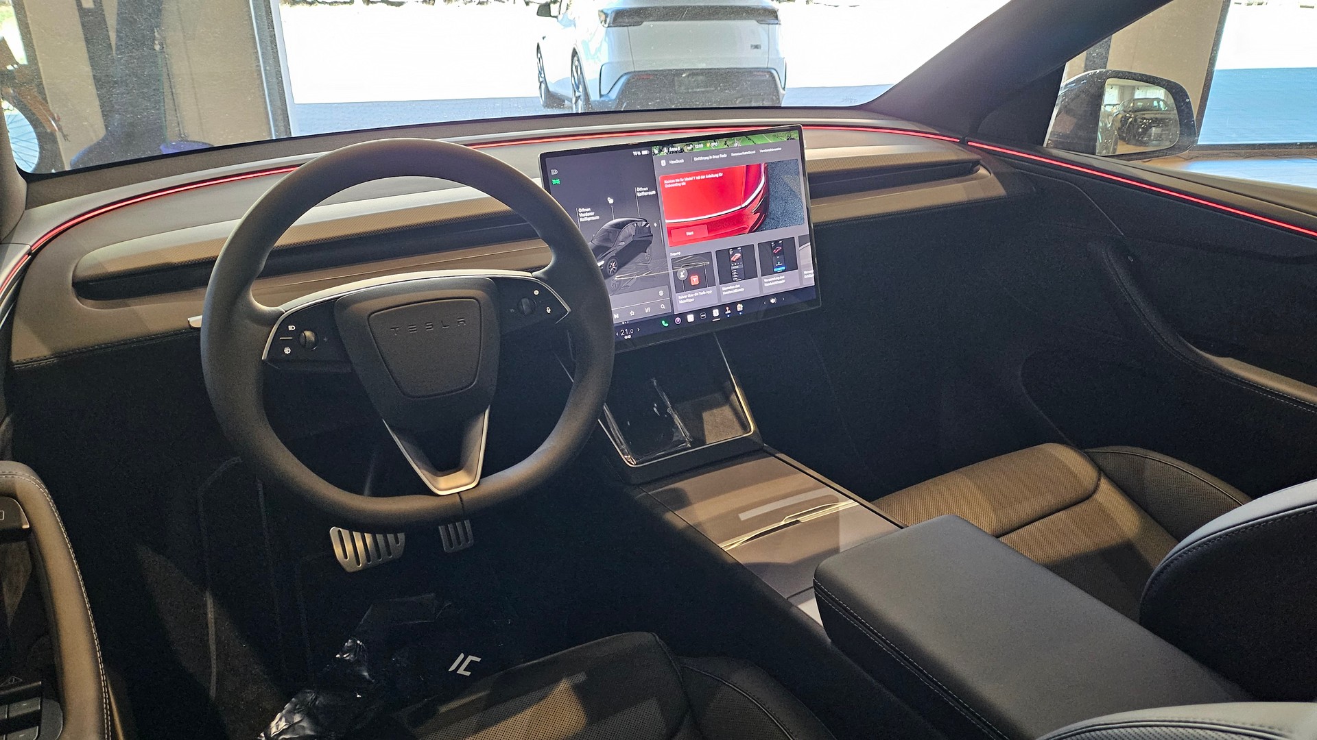 TESLA Model Y Performance AWD AHK-image-22