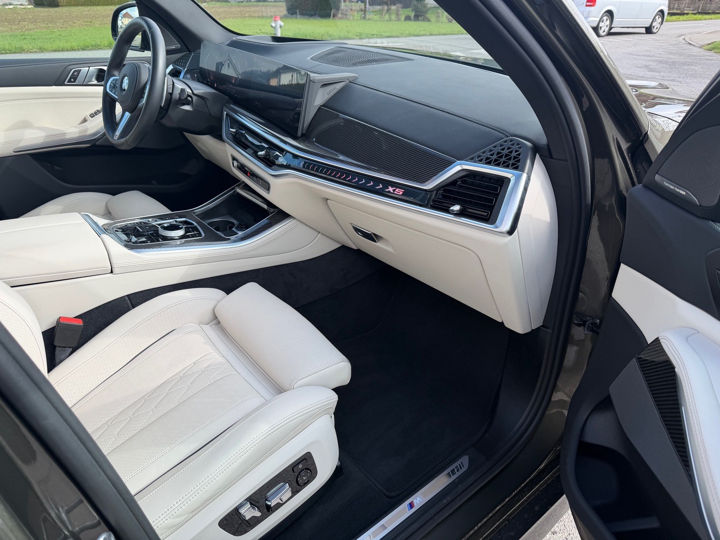 BMW X5 xDrive 48V 40d M Sport Pro Steptronic-image-10