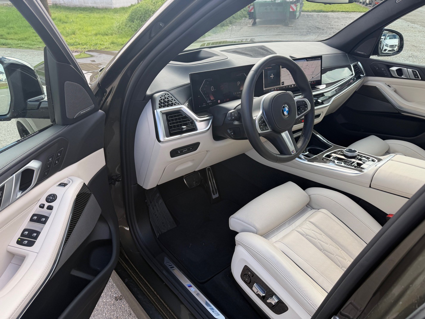 BMW X5 xDrive 48V 40d M Sport Pro Steptronic-image-6