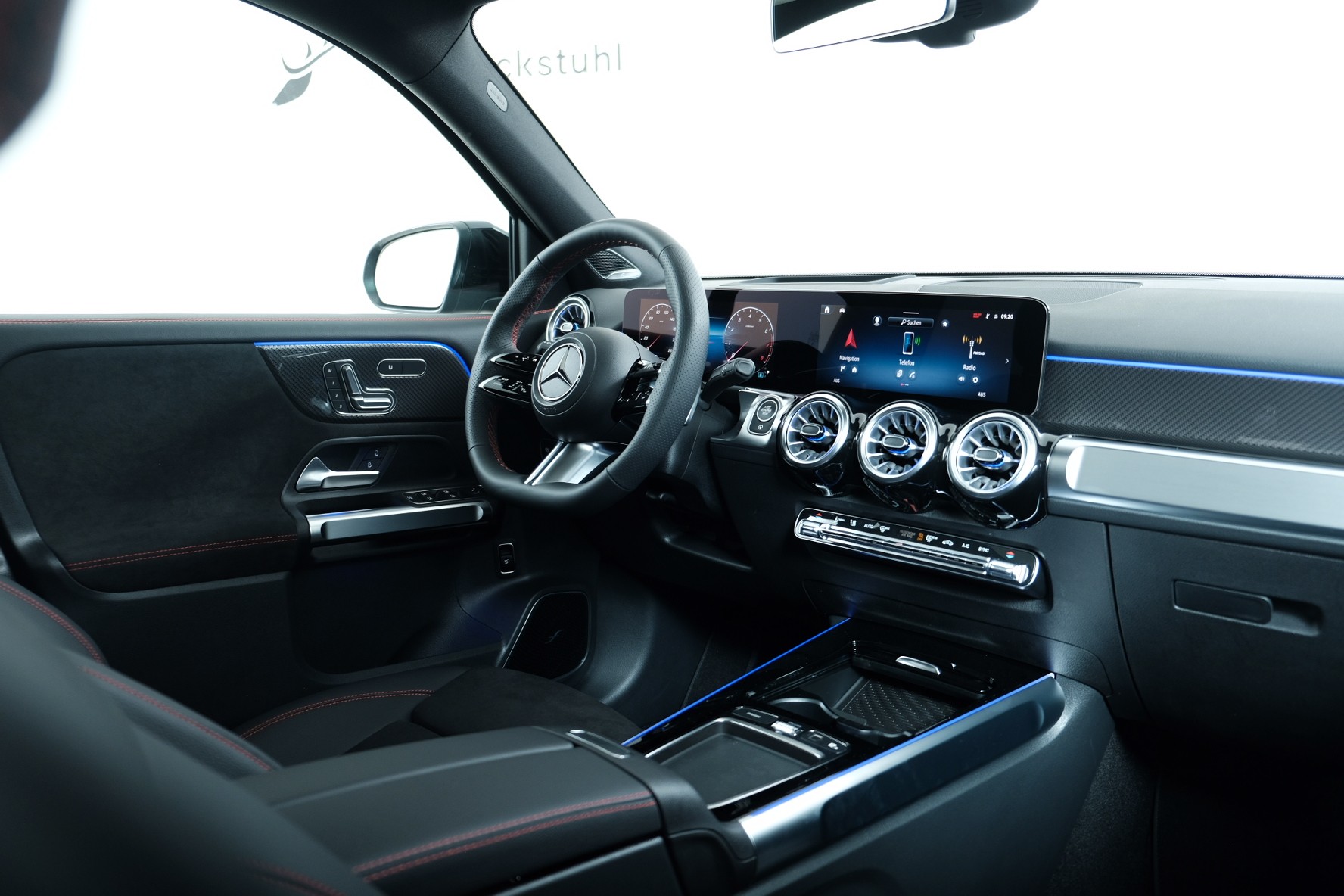 MERCEDES-BENZ GLB 250 4Matic 8G-Tronic-image-11