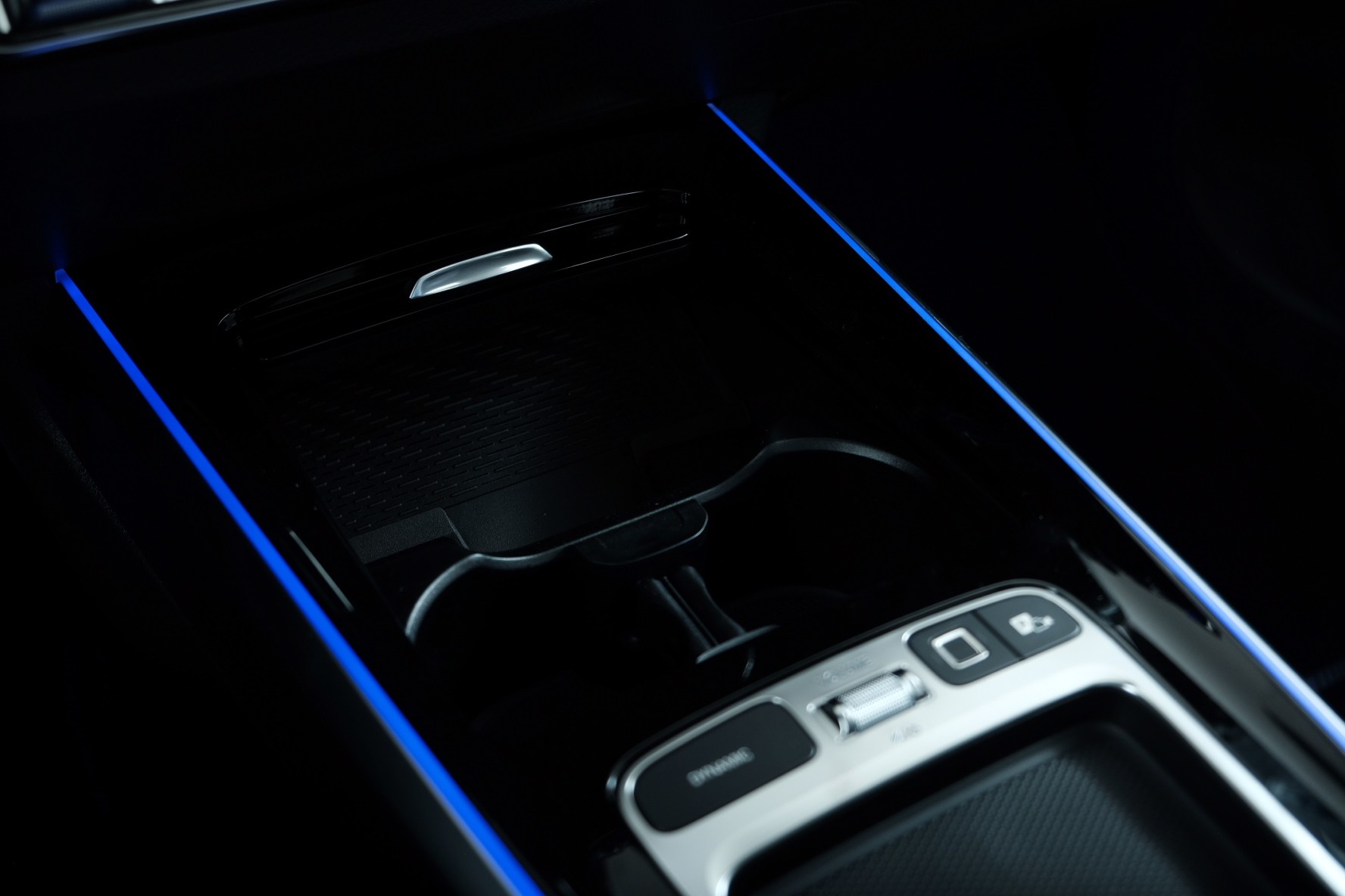 MERCEDES-BENZ GLB 250 4Matic 8G-Tronic-image-15