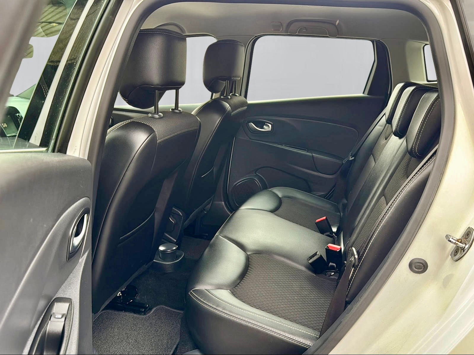RENAULT Clio Grandtour 1.5 dCi Business LineEDC-image-12
