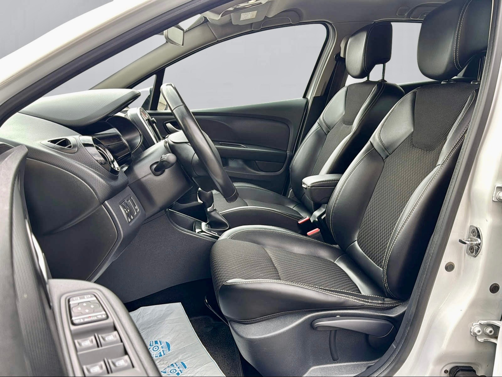 RENAULT Clio Grandtour 1.5 dCi Business LineEDC-image-9