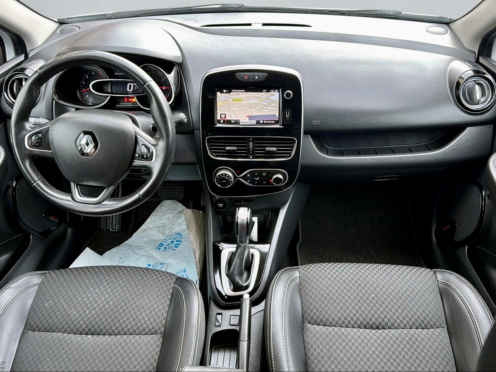 RENAULT Clio Grandtour 1.5 dCi Business LineEDC-image-8