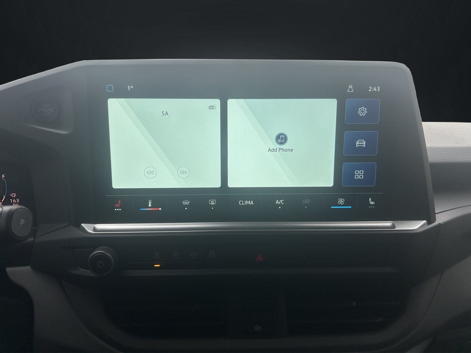 VW Transporter Plus 2.0 TDI 4Motion Automat-image-13