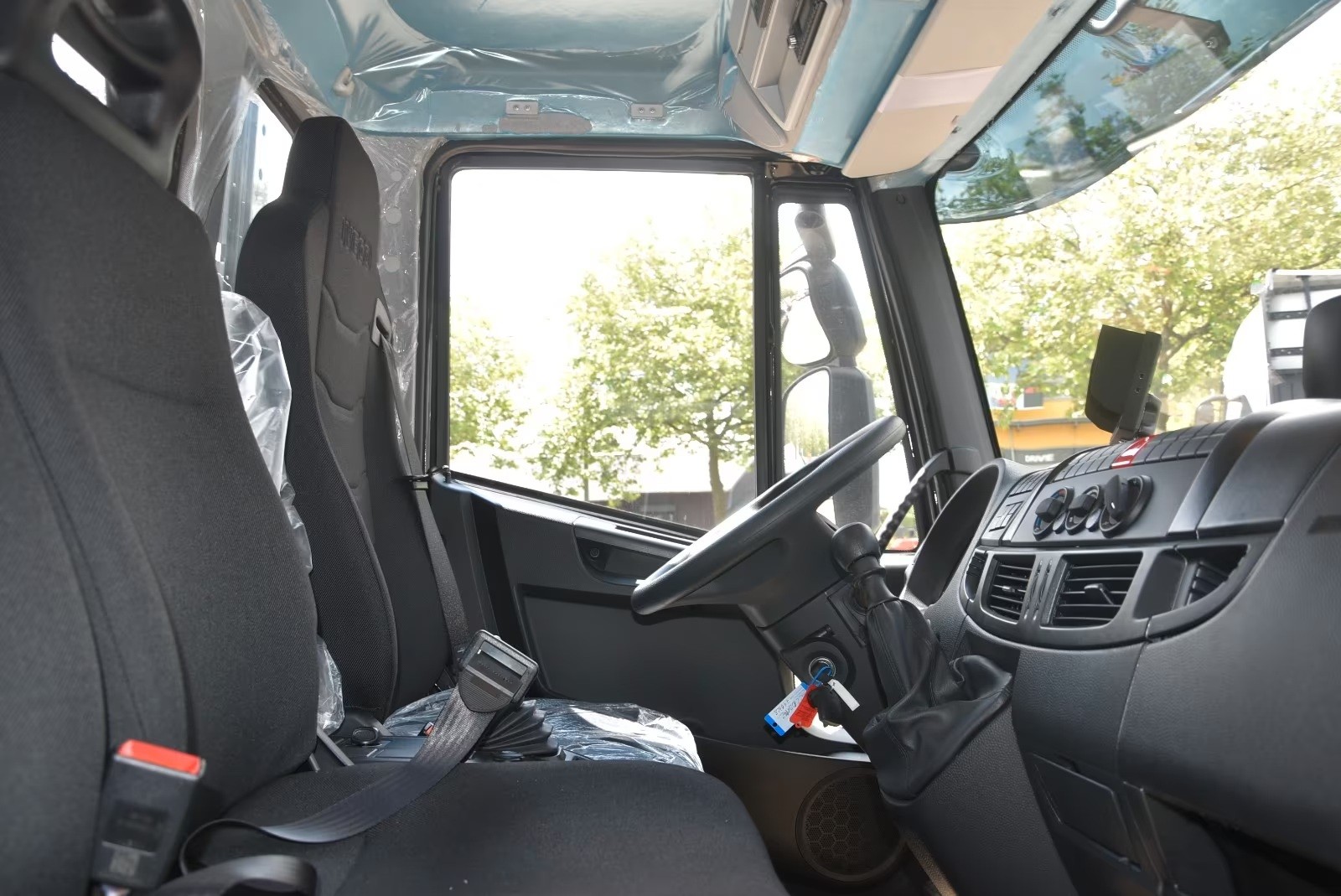 IVECO Eurocargo 80E22-P Pritsche Klima Kamera Gerüstbau-image-8