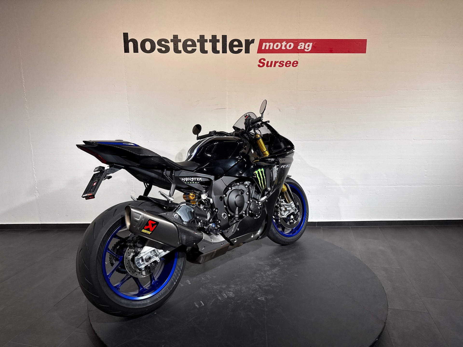 YAMAHA R1M-image-2