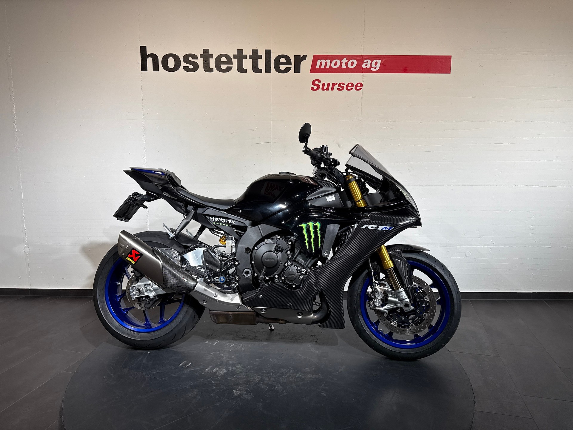 YAMAHA R1M-image-1