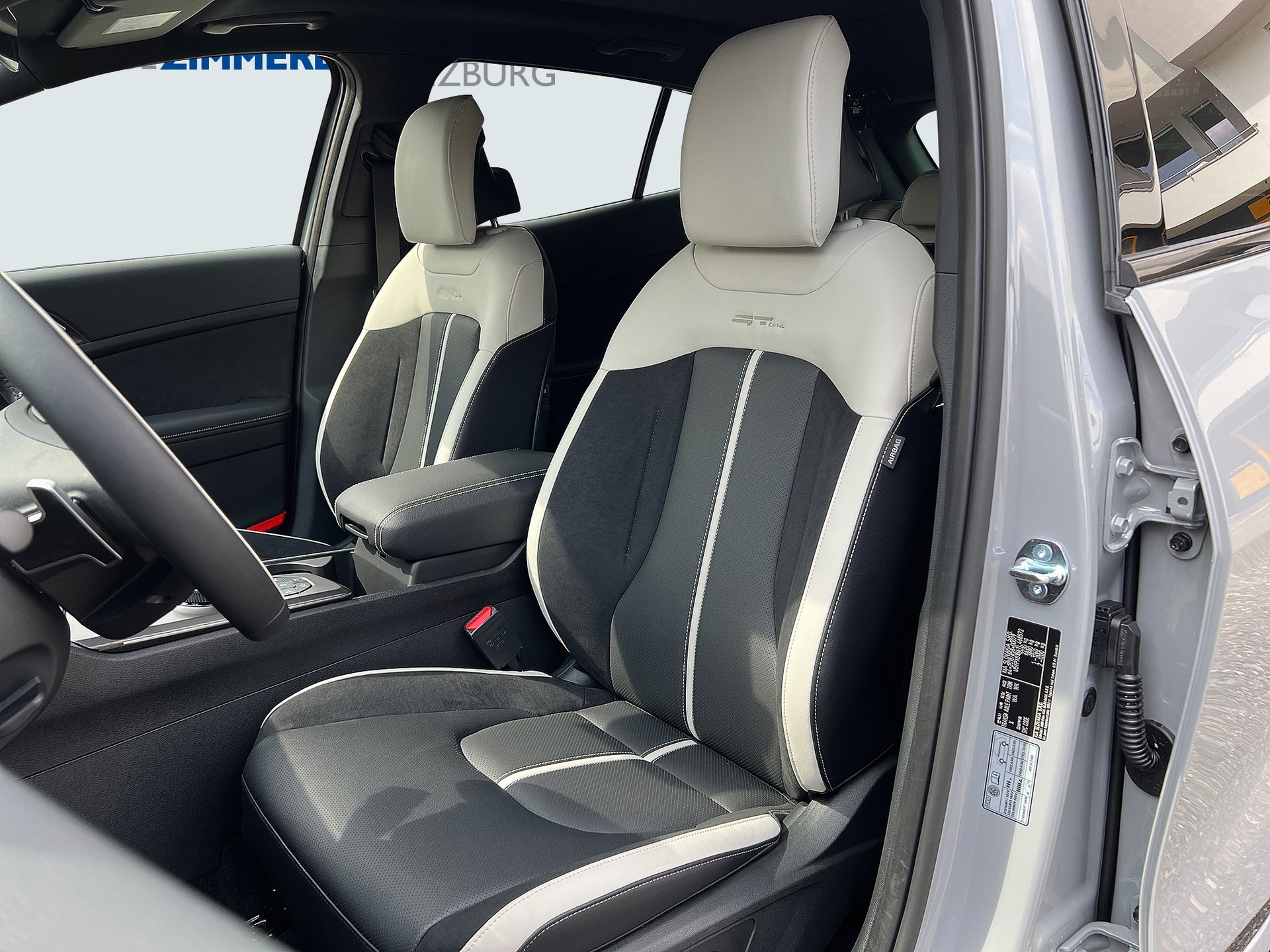 KIA Sportage 1.6T-GDi HEV GT-Line 4x4 CH-Fz.-image-12