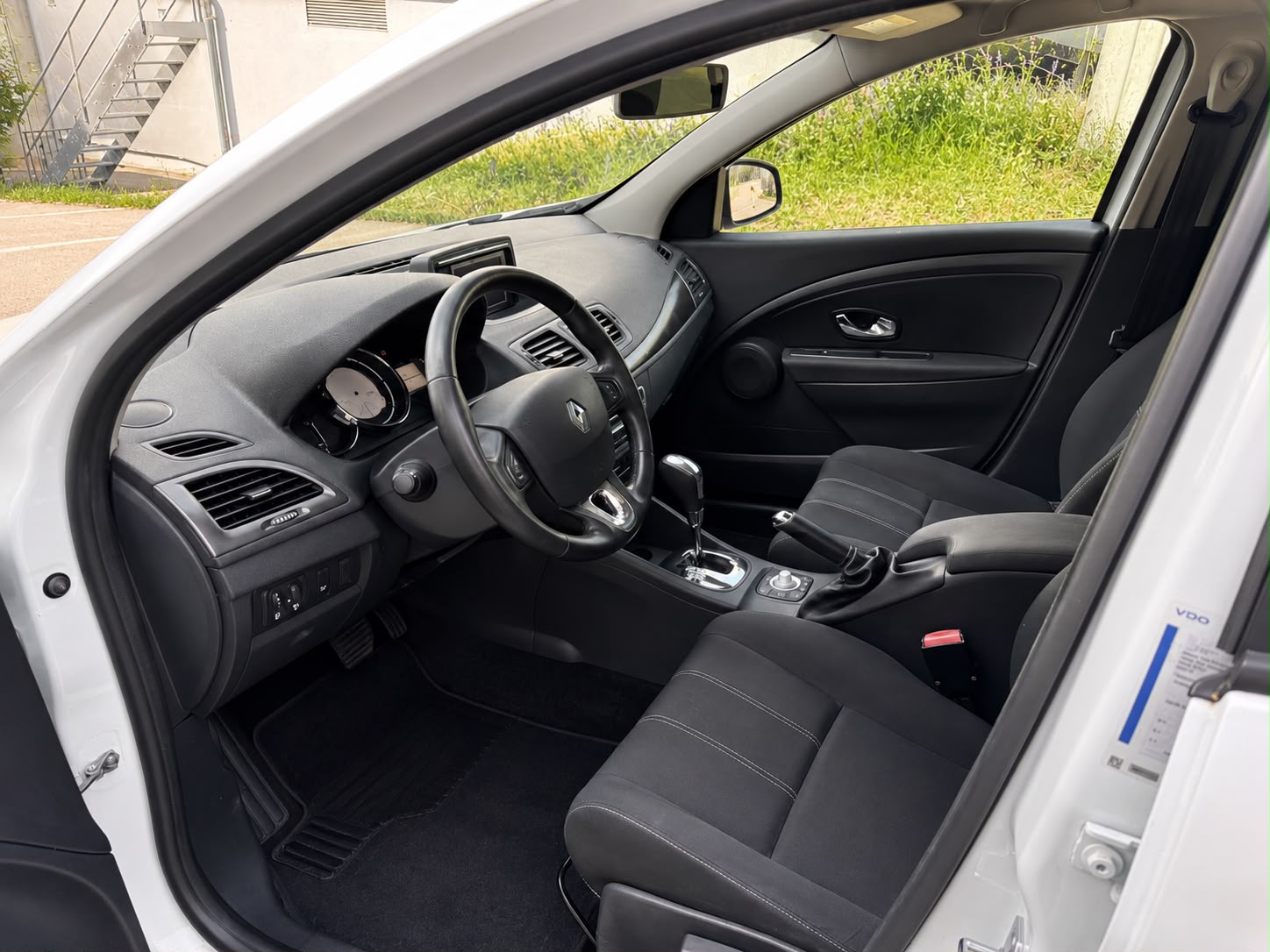 RENAULT Mégane Grandtour 1.5 dCi Expression EDC-image-12