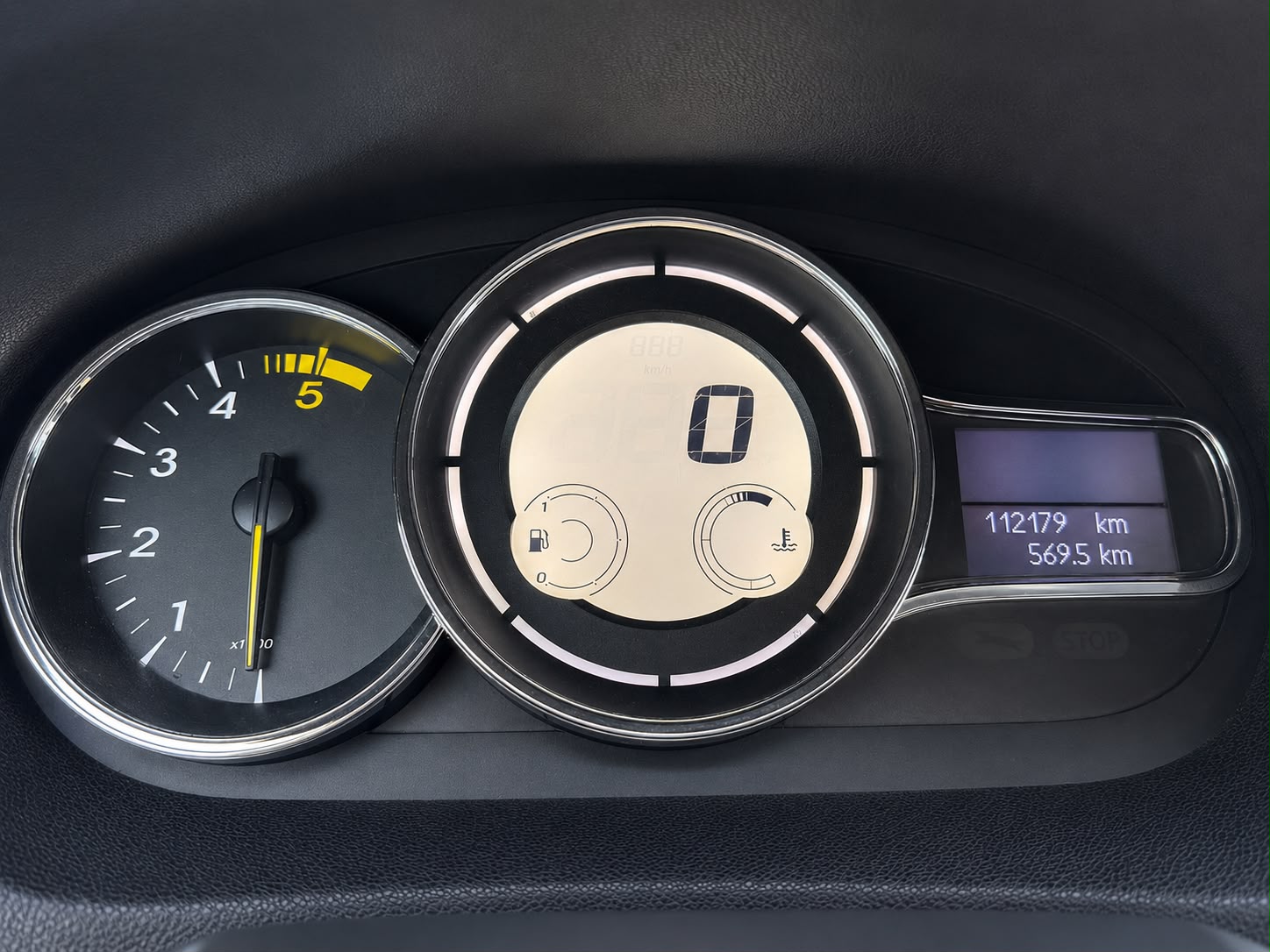 RENAULT Mégane Grandtour 1.5 dCi Expression EDC-image-9