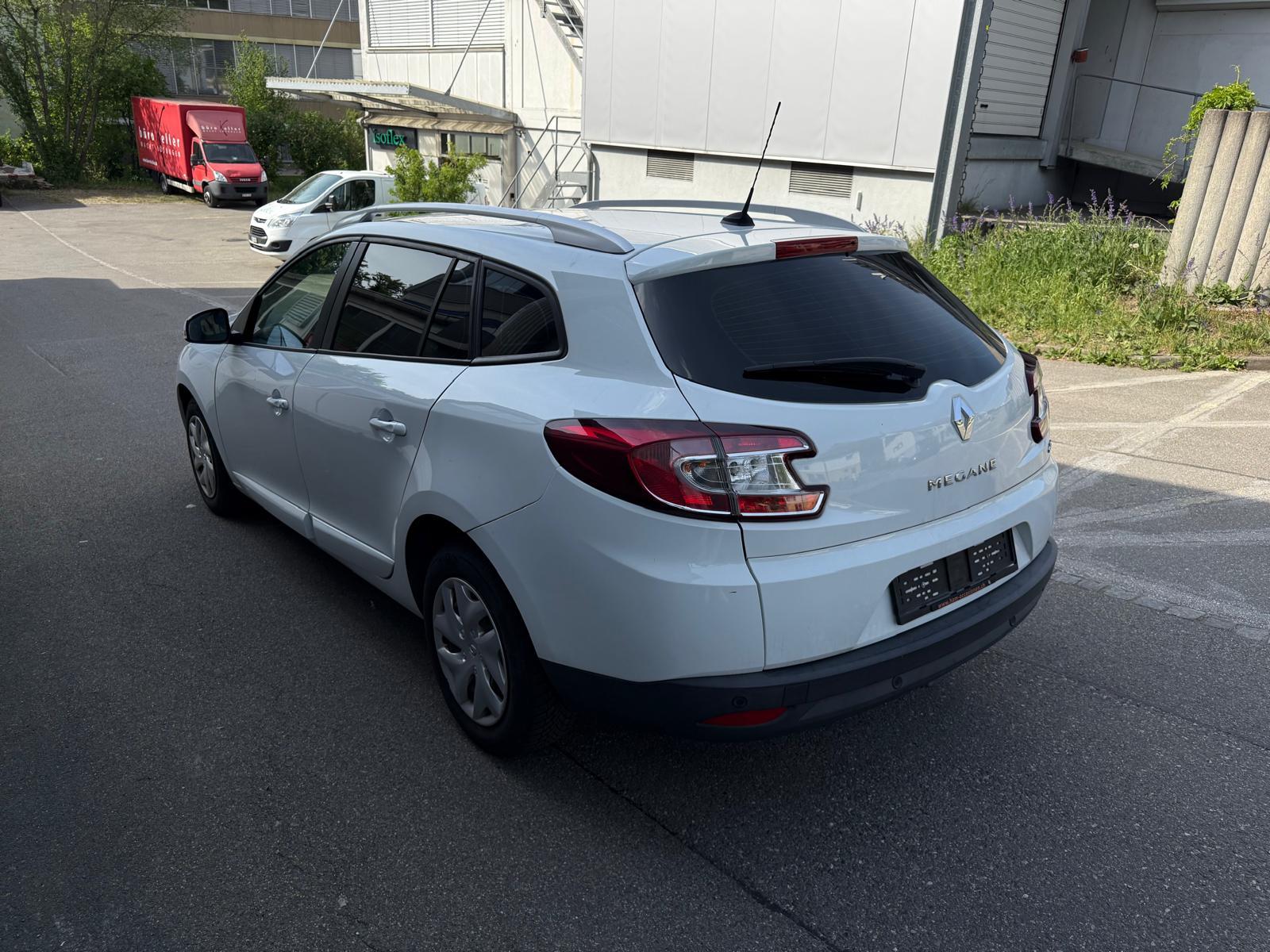 RENAULT Mégane Grandtour 1.5 dCi Expression EDC-image-3