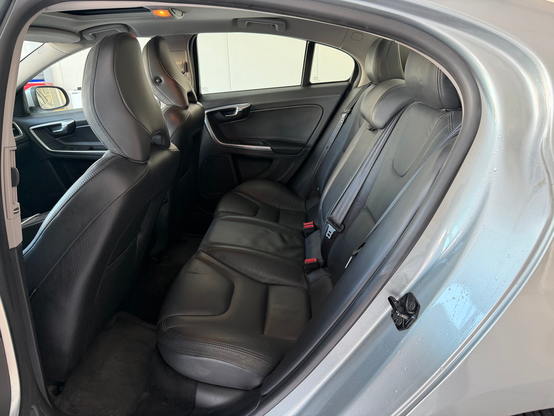 VOLVO S60 T4 Summum Powershift-image-7