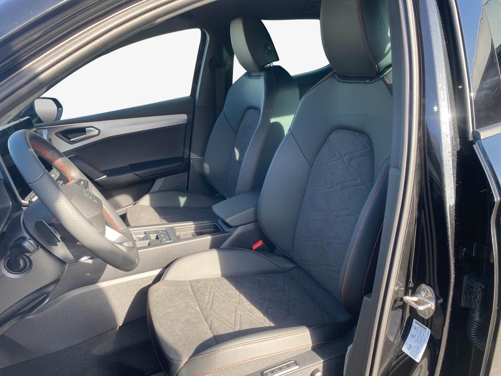 SEAT Leon 1.5 eTSI mHEV DSG 75 Edition-image-7