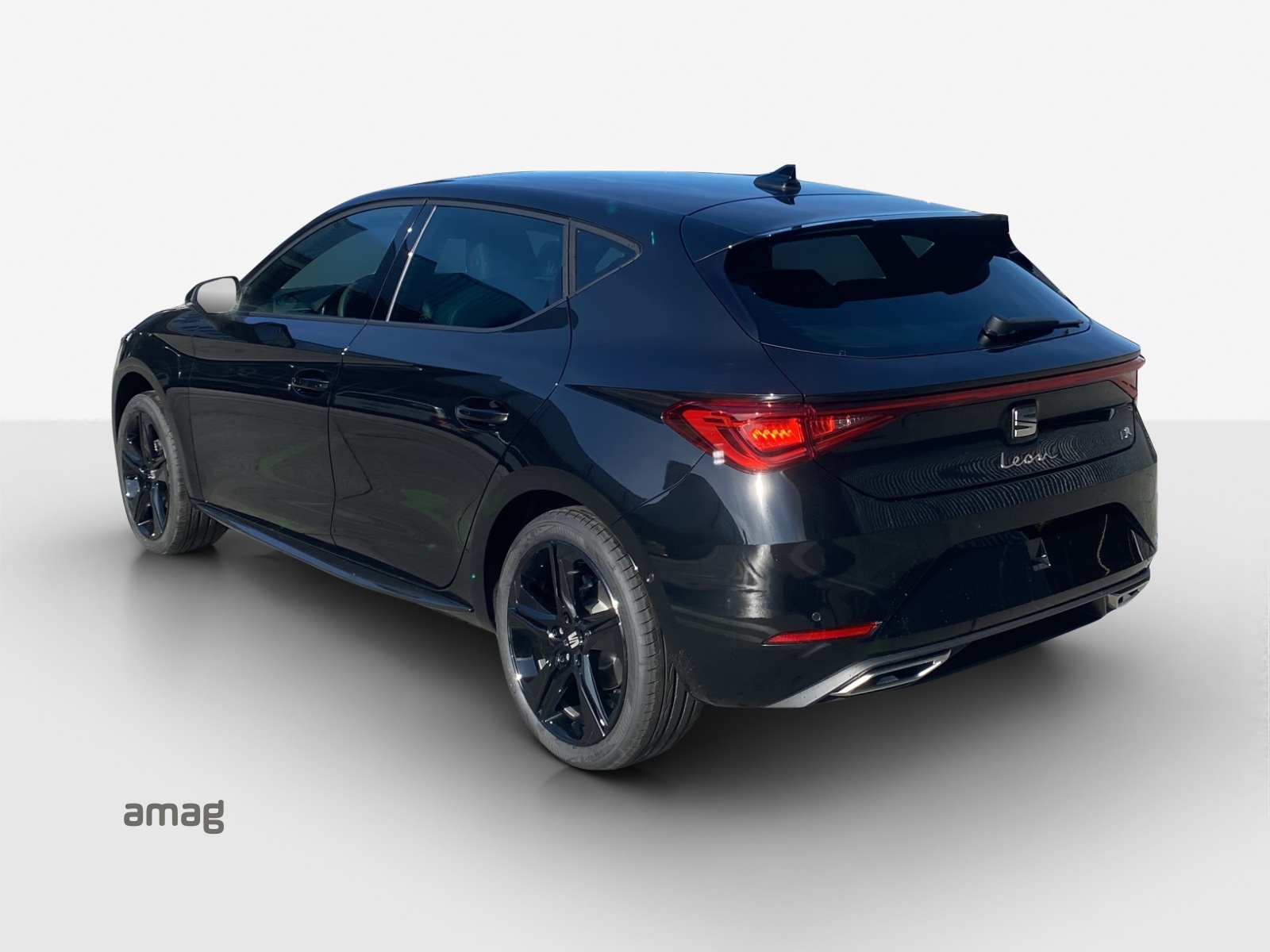 SEAT Leon 1.5 eTSI mHEV DSG 75 Edition-showroom-element-2