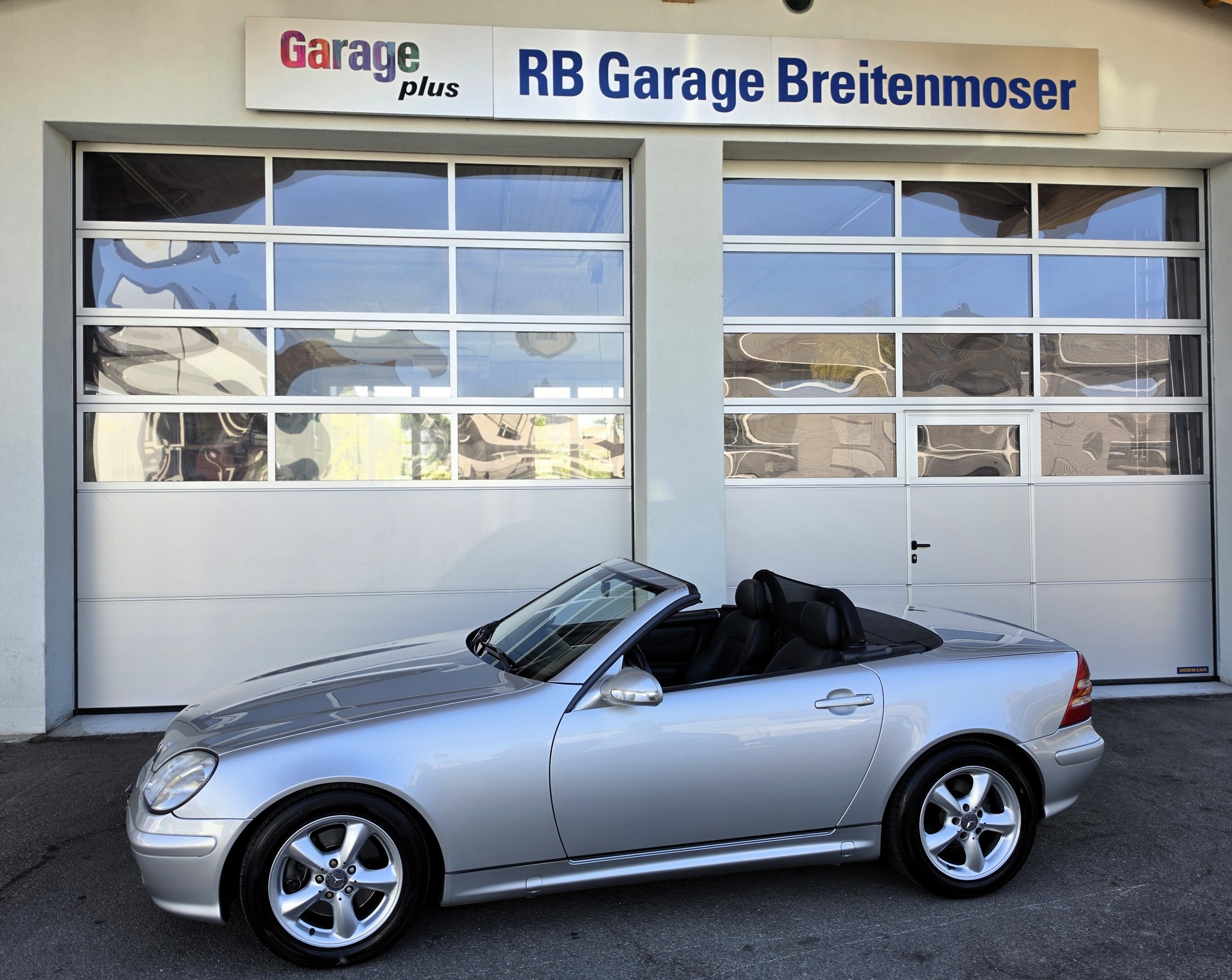 MERCEDES-BENZ SLK 320