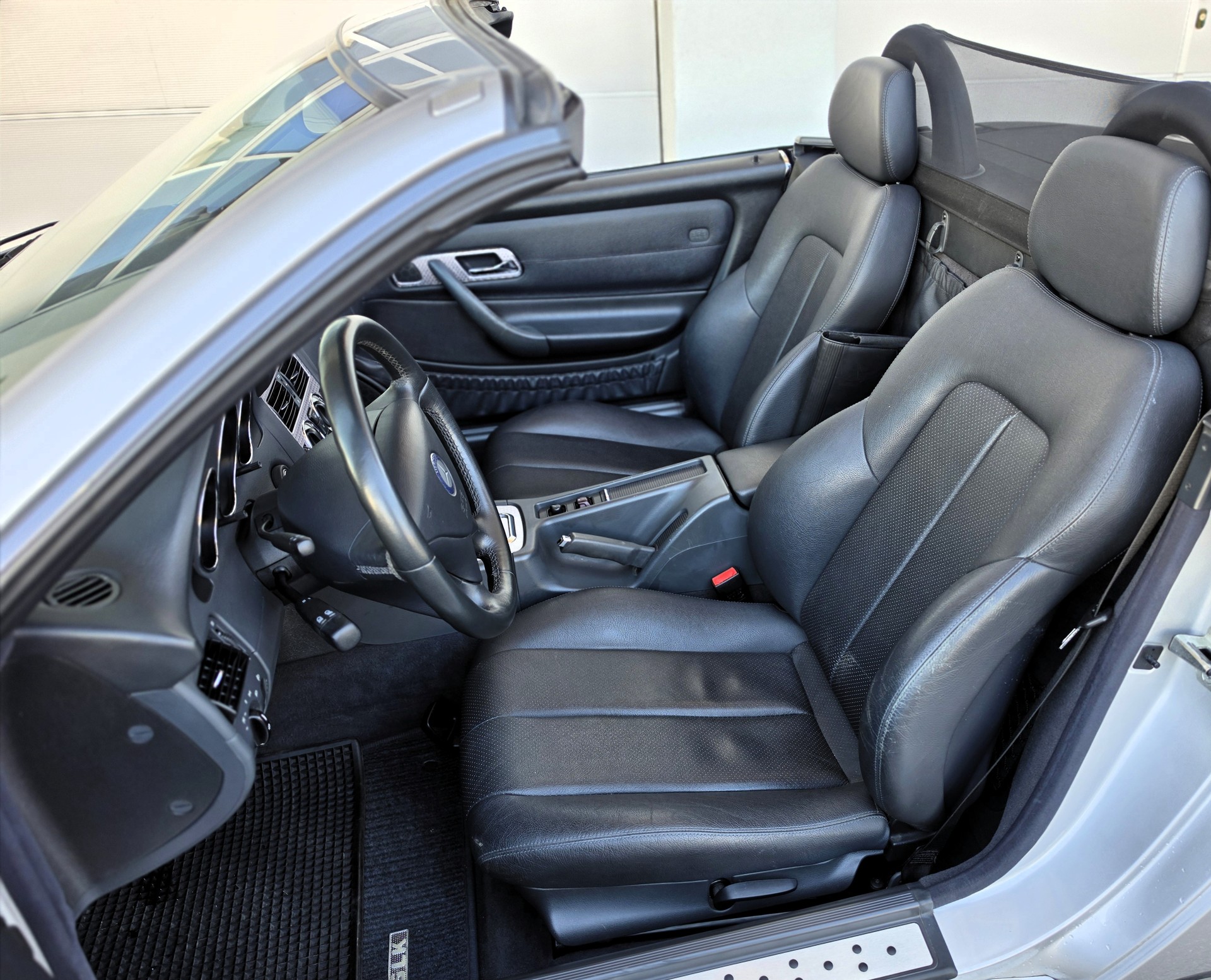 MERCEDES-BENZ SLK 320-image-13