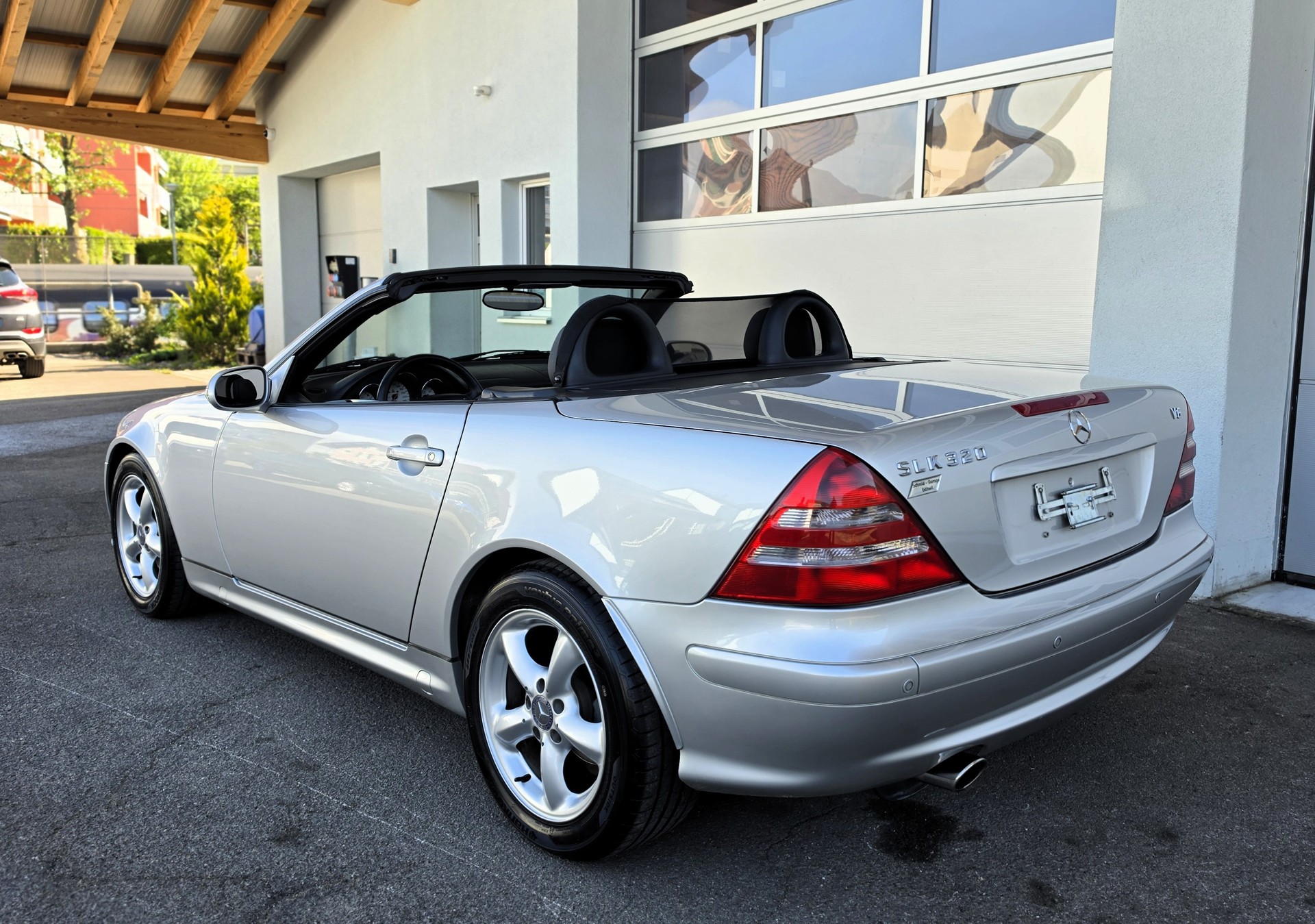 MERCEDES-BENZ SLK 320-showroom-element-3