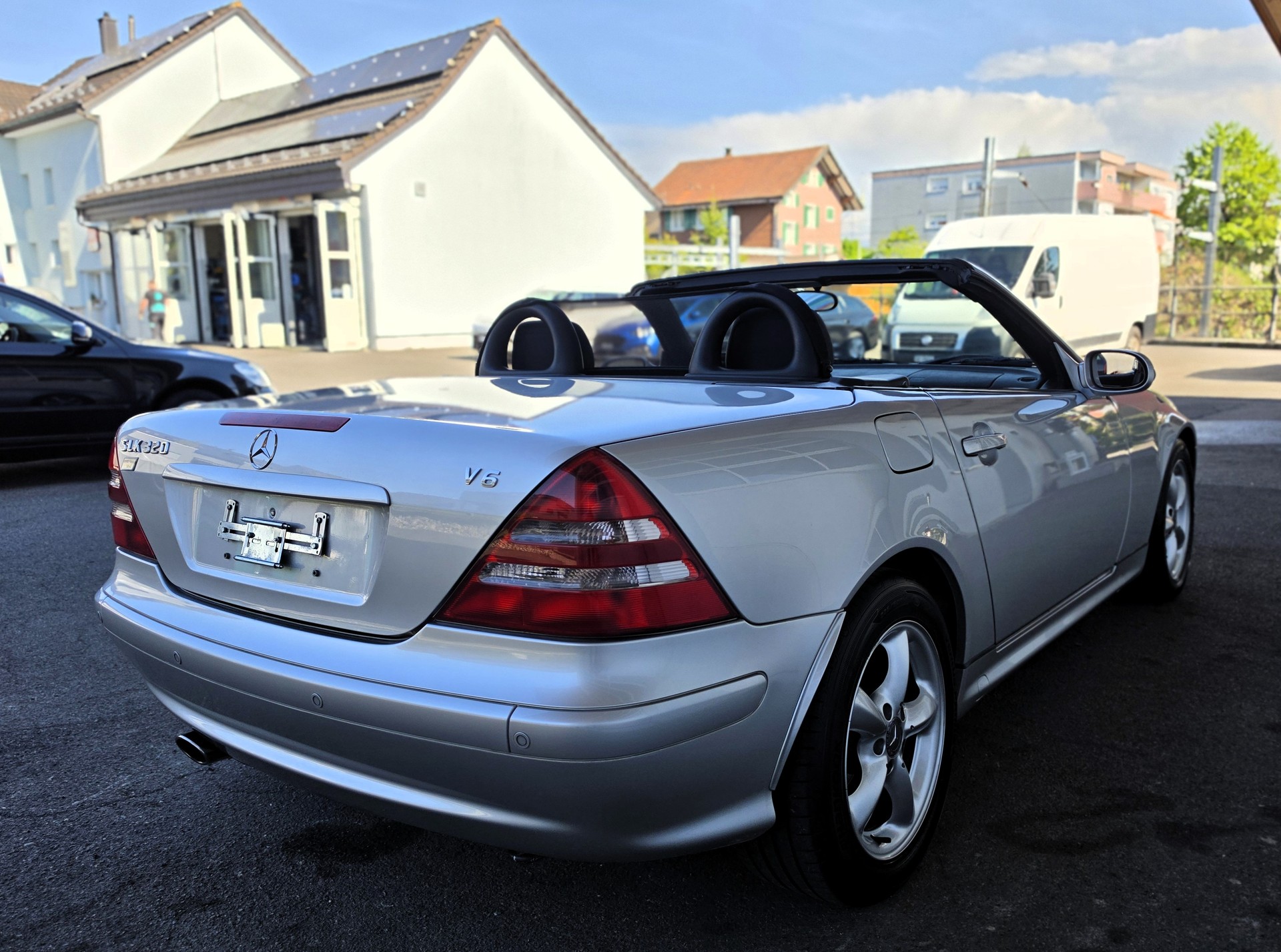 MERCEDES-BENZ SLK 320-image-12