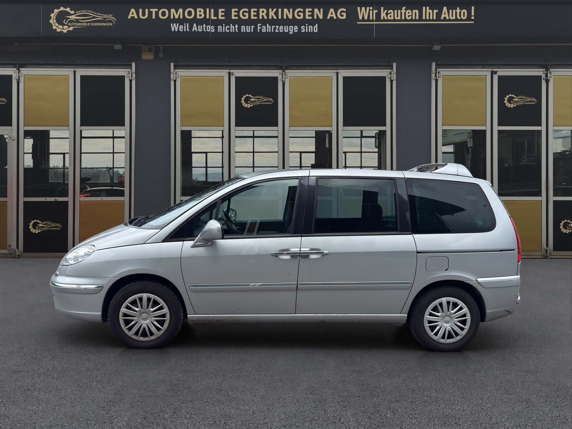PEUGEOT 807 2.0 16V HDi Allure Tiptronic-image-7