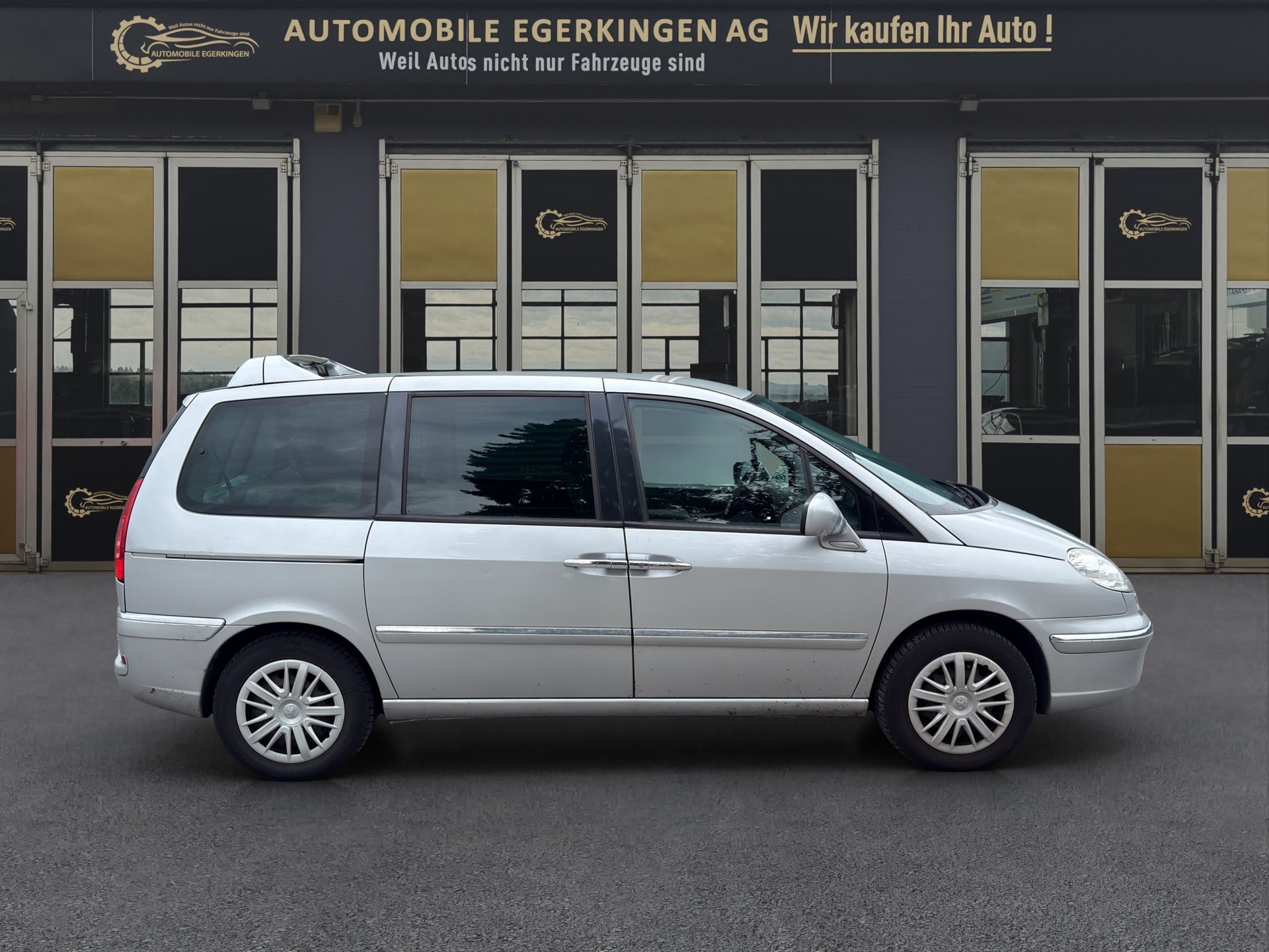 PEUGEOT 807 2.0 16V HDi Allure Tiptronic-showroom-element-3