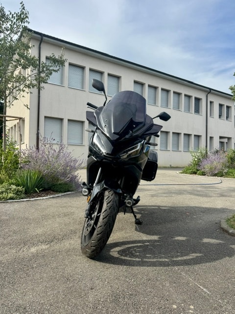 HONDA NT 1100 DCT-image-1