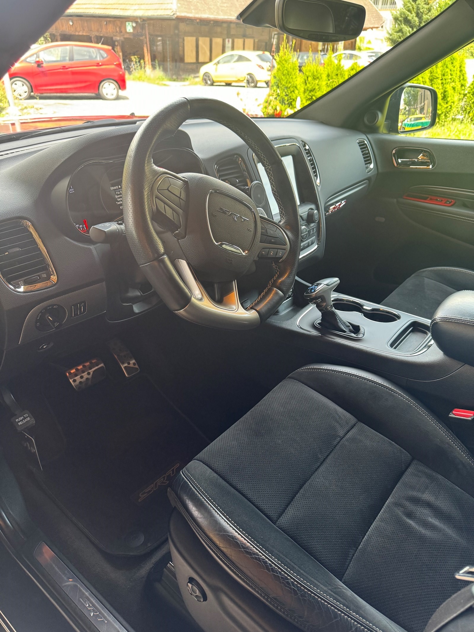DODGE SRT 392-image-2