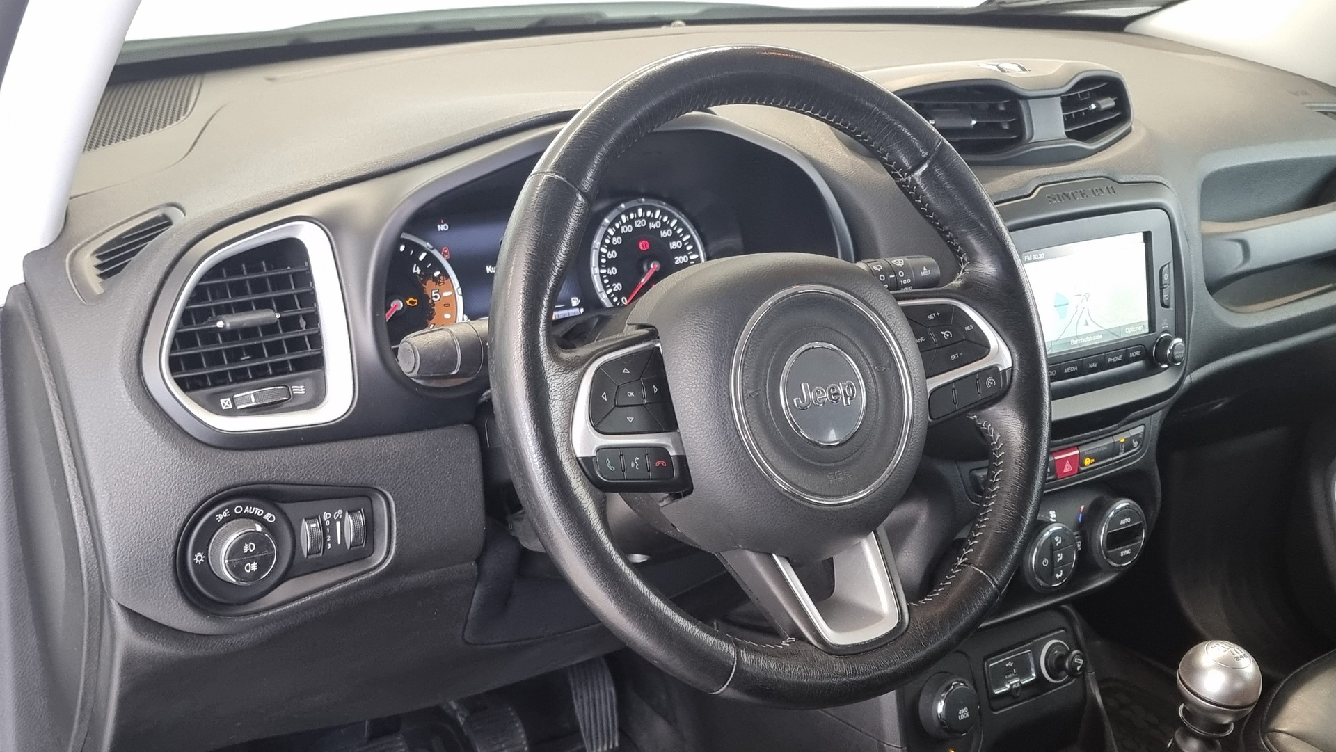 JEEP Renegade 2.0 CRD 140 Limited AWD-image-12