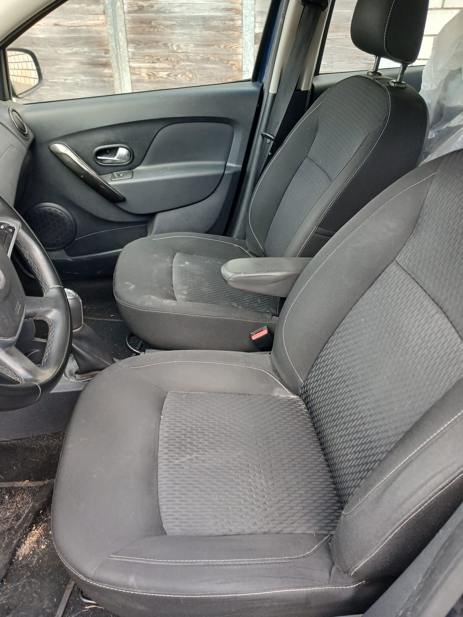 DACIA Sandero TCe 90 Comfort-image-8